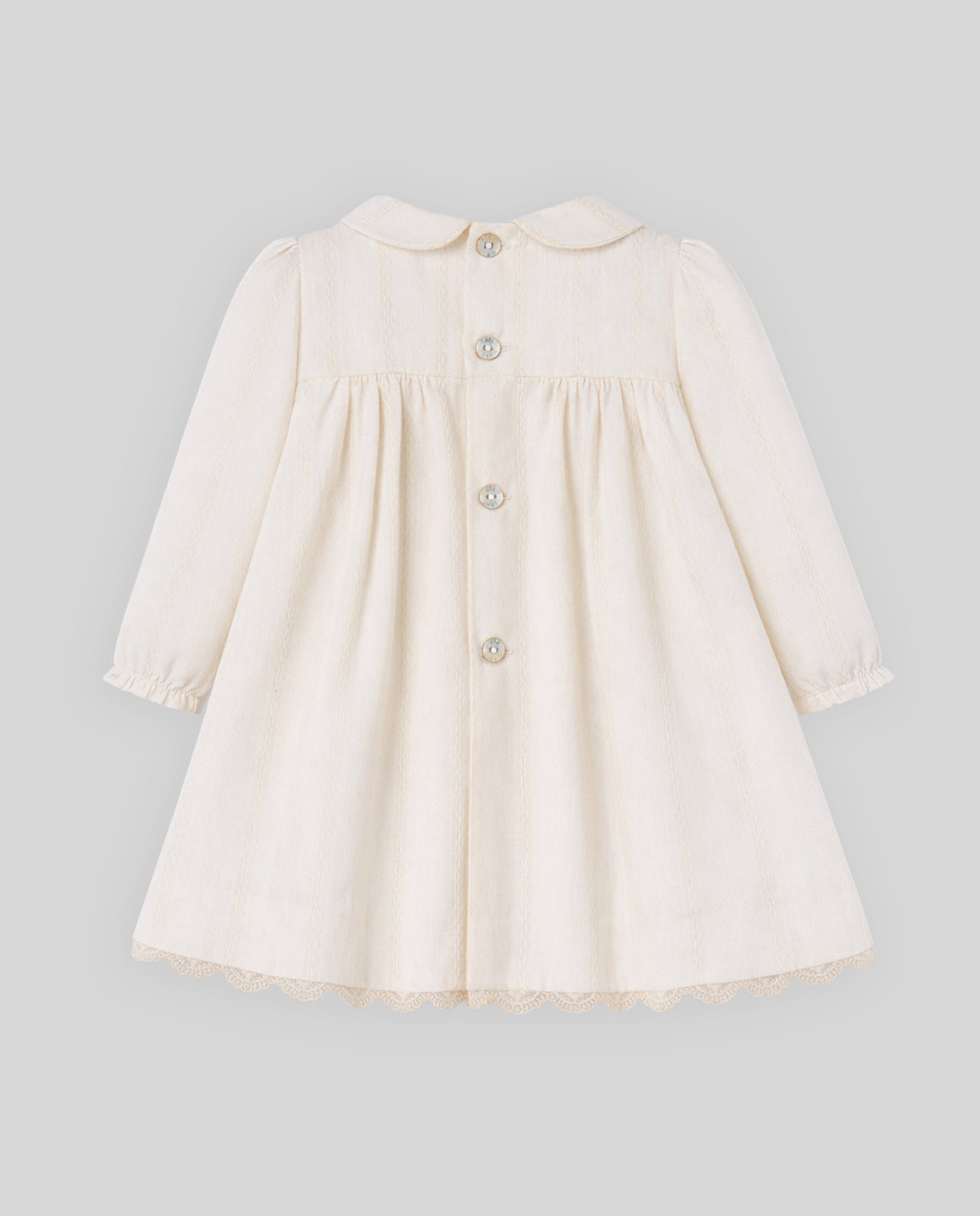 Vestido cerimonia bege e tapa fraldas da Paz Rodriguez "Lua"