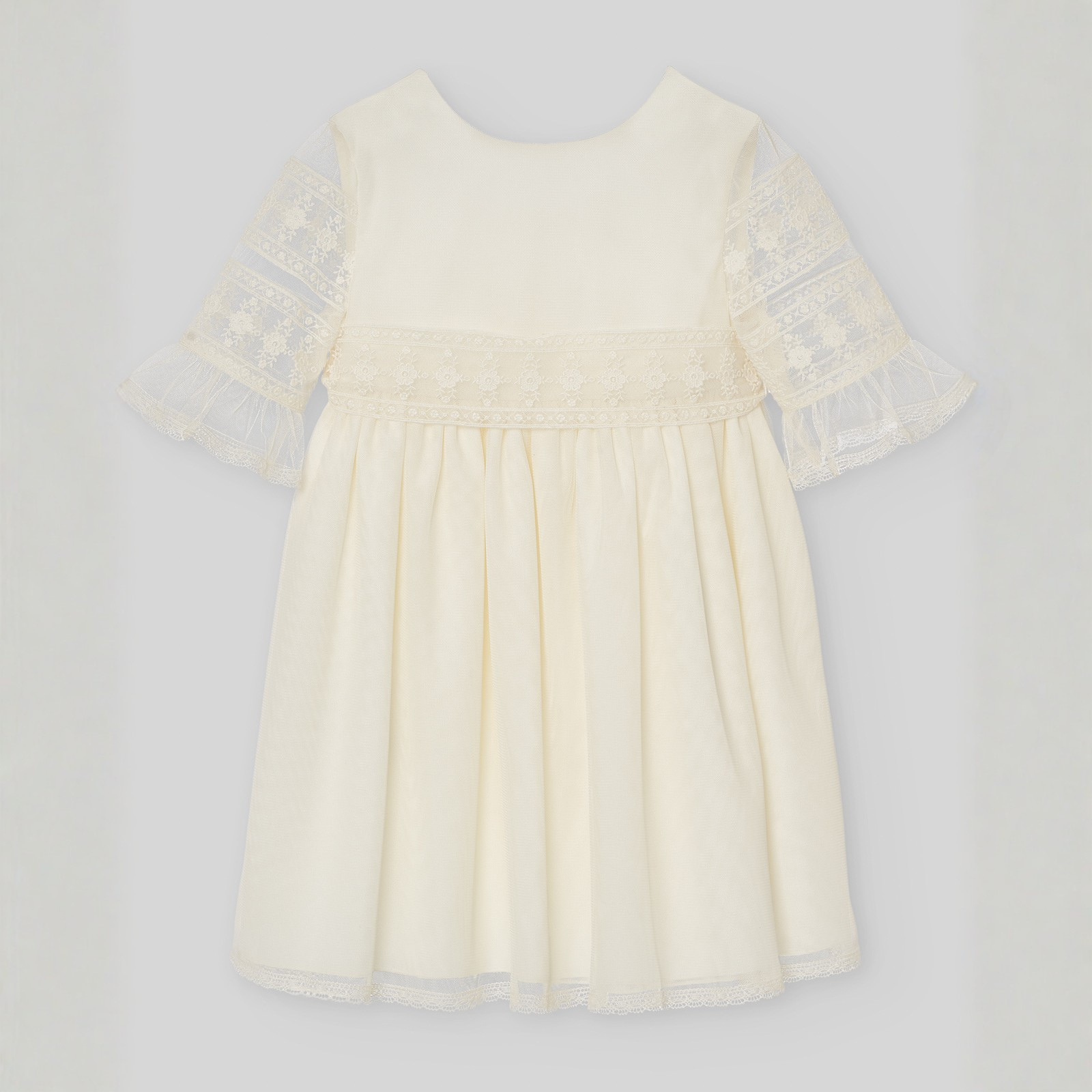 Vestido de cerimonia em tom pérola da Paz Rodriguez "Cerimónia"