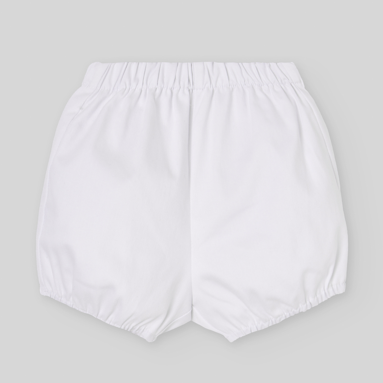 Conjunto camisola malha verde e calção branco da Paz Rodriguez "Frescura"