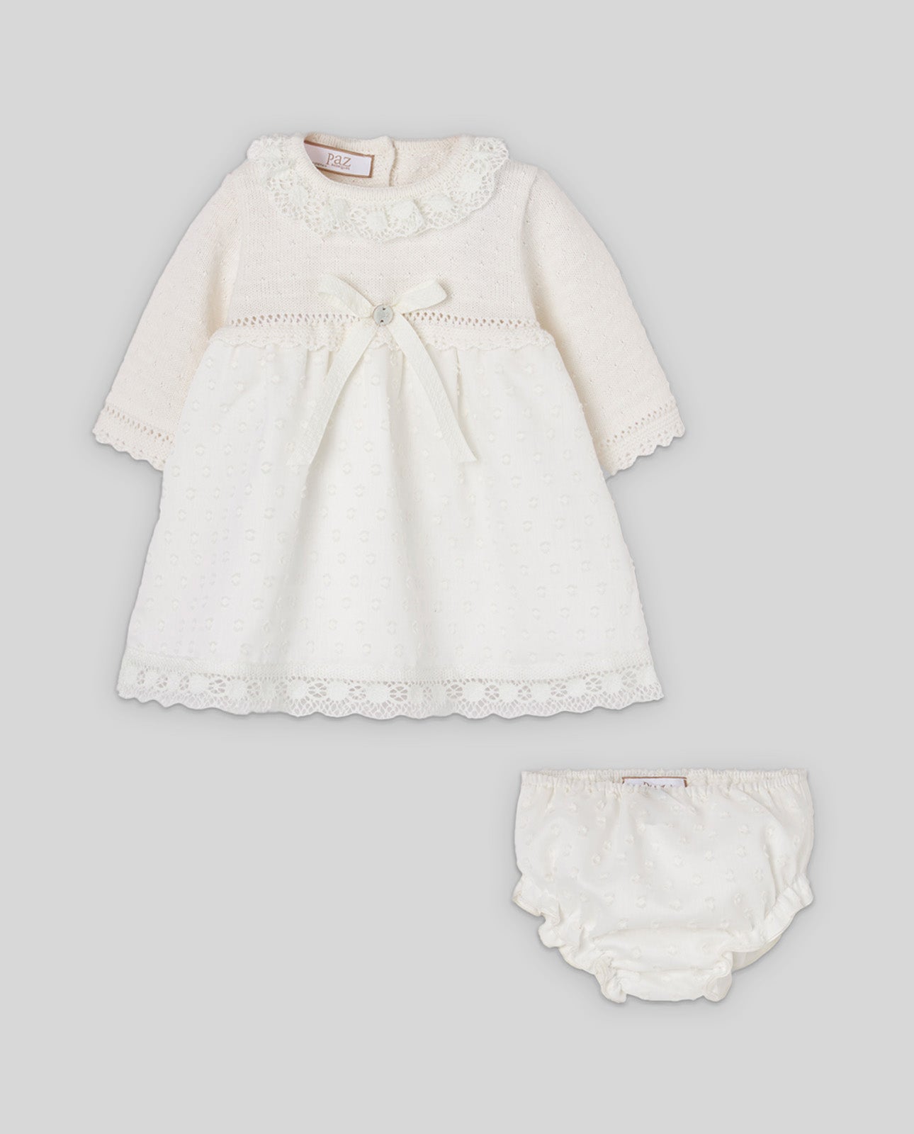 Vestido cerimonia e tapa fraldas da Paz Rodriguez "Paz"