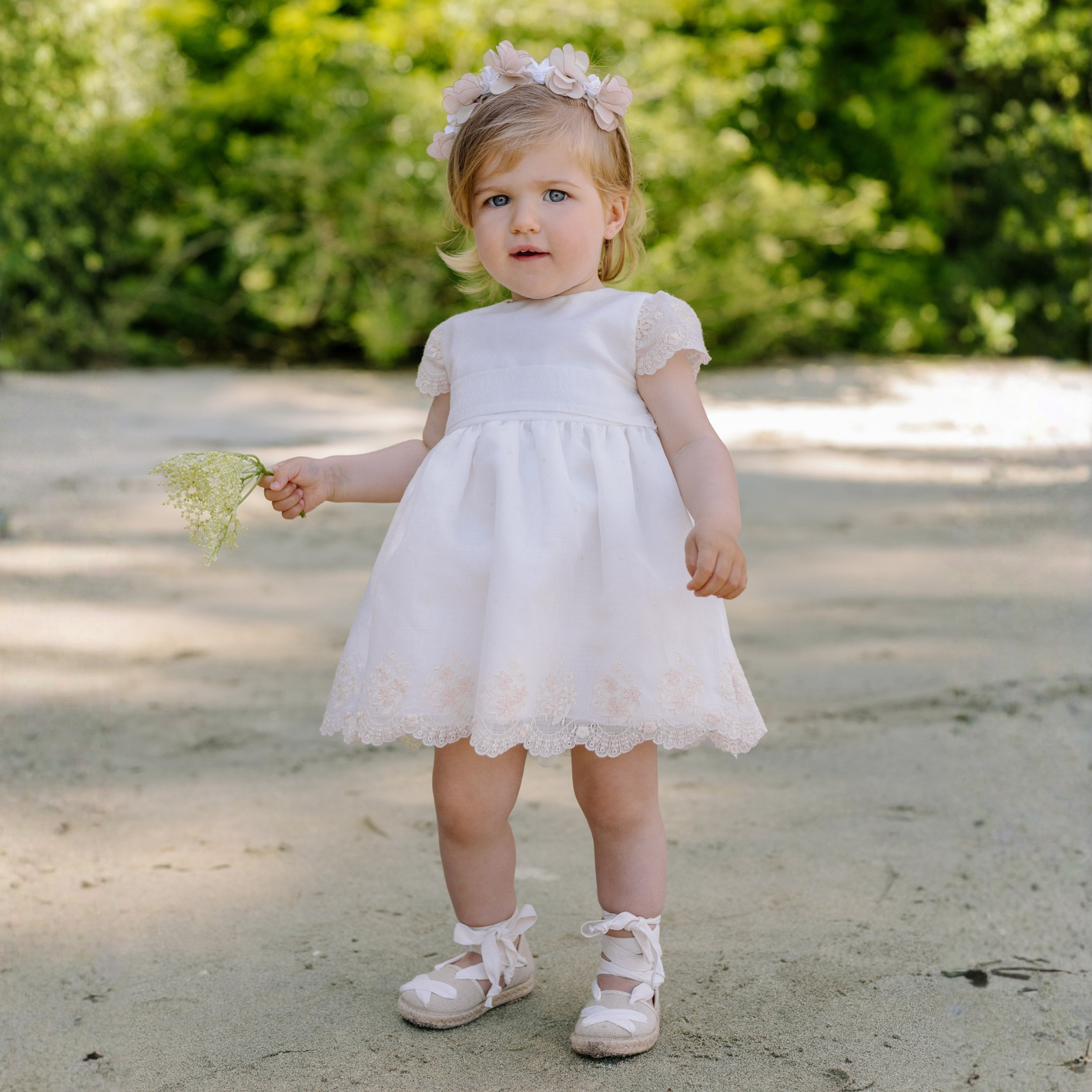 Vestido e tapa fralda para cerimonia em tom pérola da Paz Rodriguez "Cerimónia"