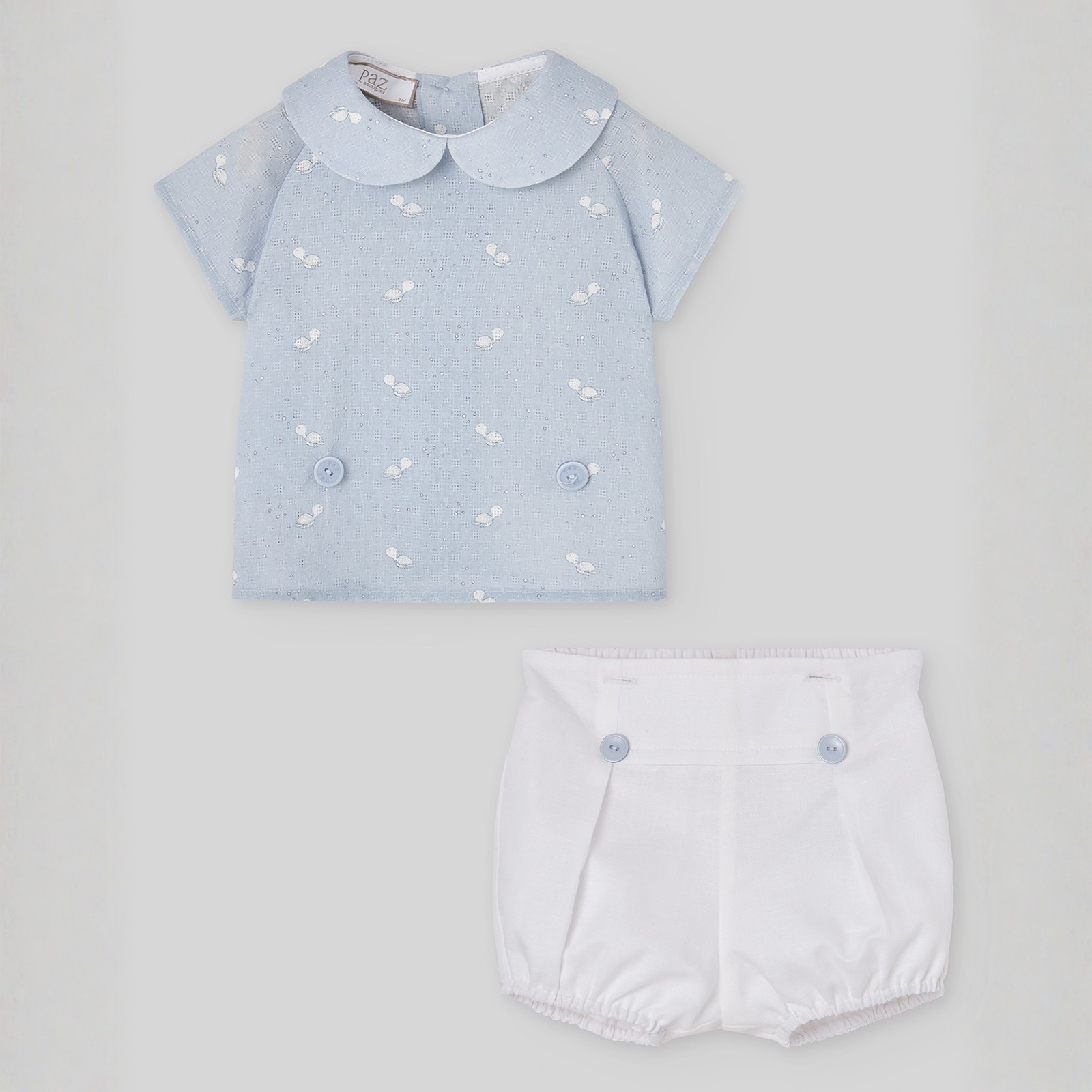 Conjunto camisa azul e calção branco da Paz Rodriguez "Espuma"