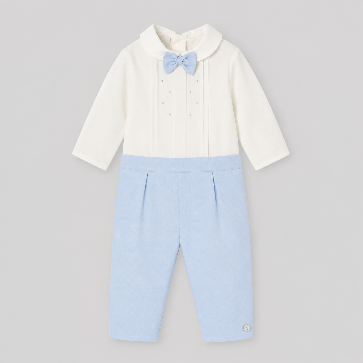 Conjunto cerimónia blusa pérola e calça azul da Paz Rodriguez "Fogar"