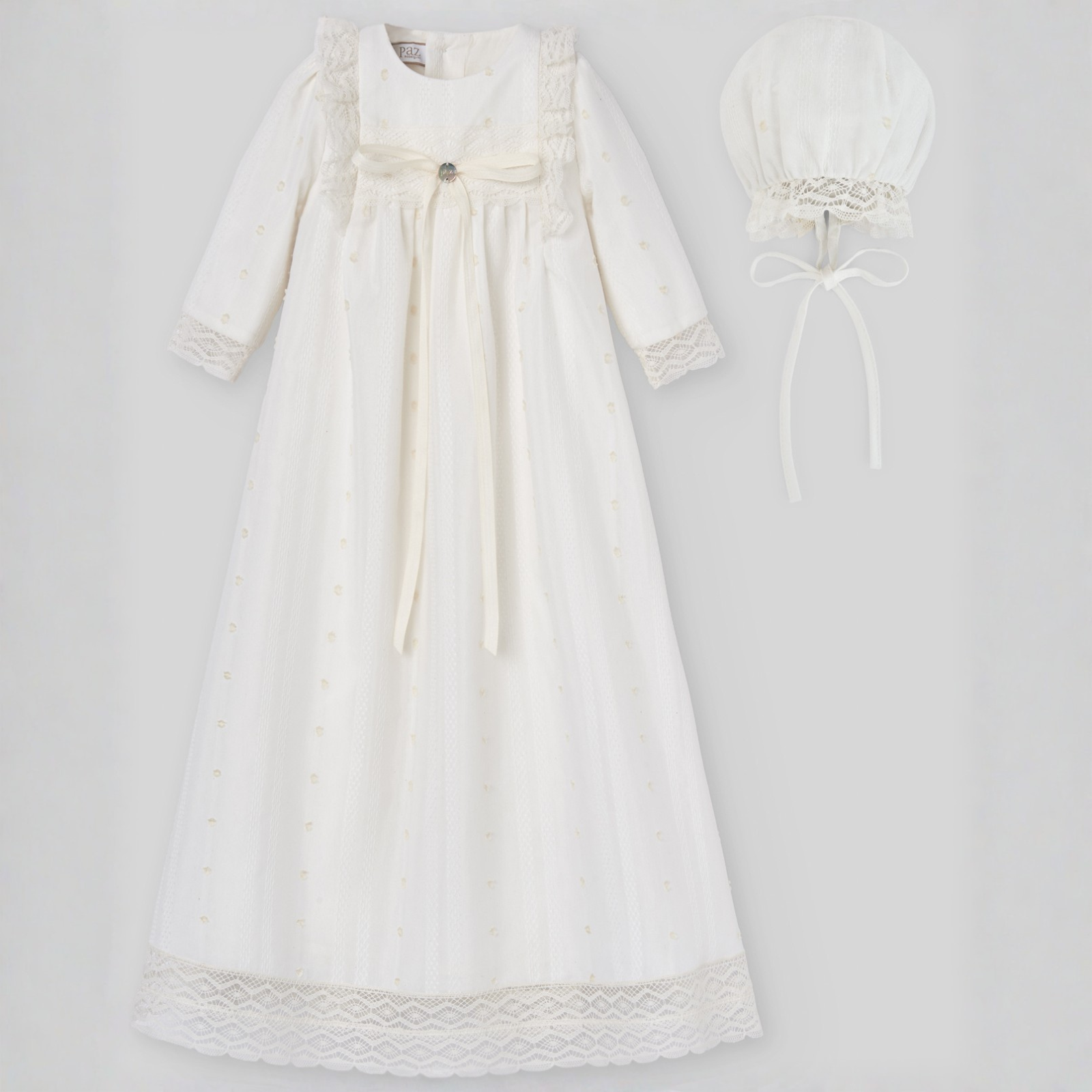 Fraldão com tapa-fralda e touca pérola para cerimónia da Paz Rodriguez "Paz"