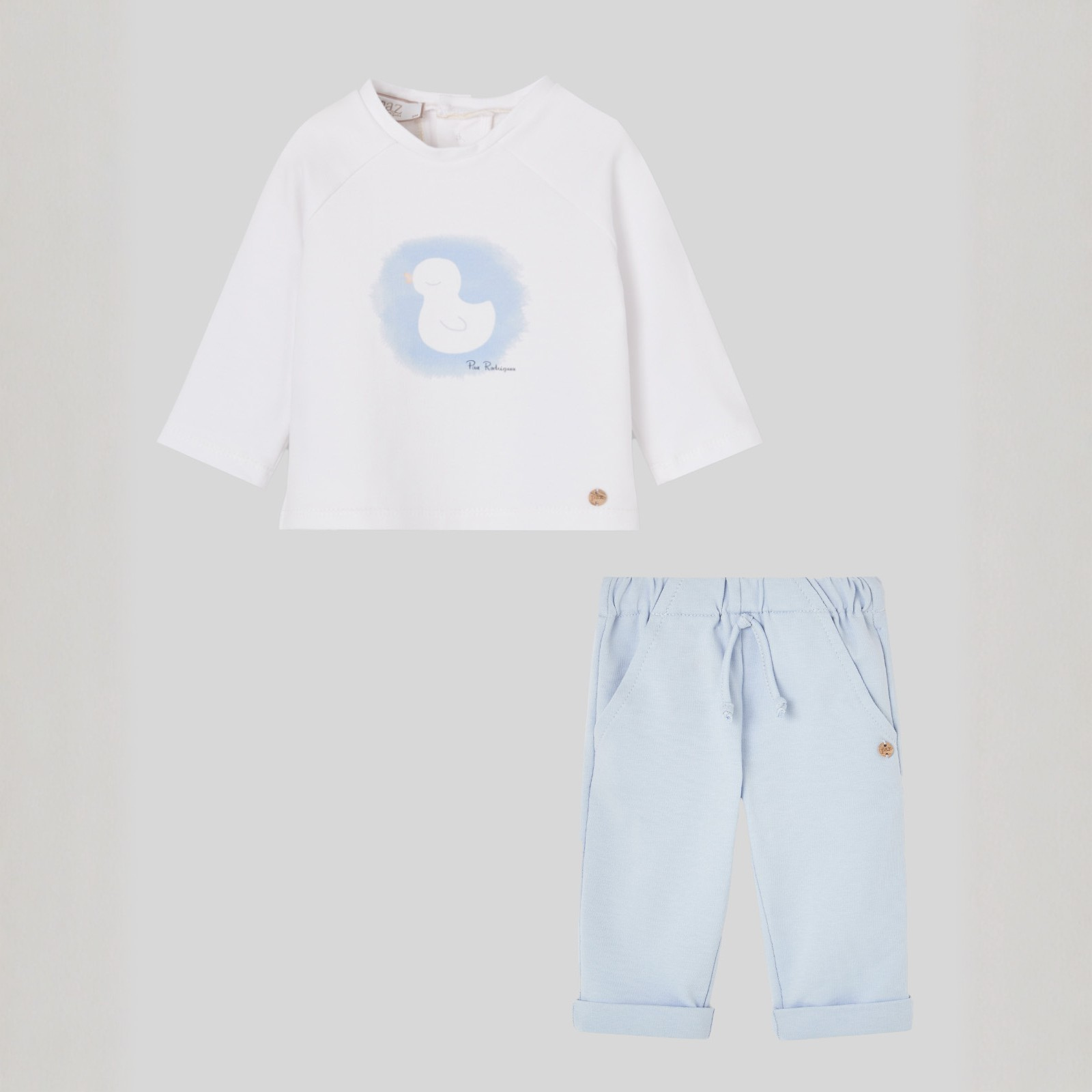 Conjunto camisola e calça azul bebé menino da Paz Rodriguez "Cua Cua"