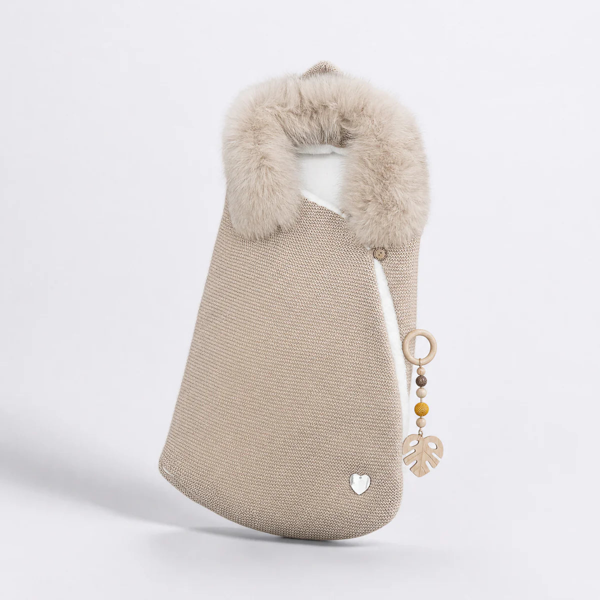 Saco bebé em malha camel com pelo da Pangasa "Luxury Camel"