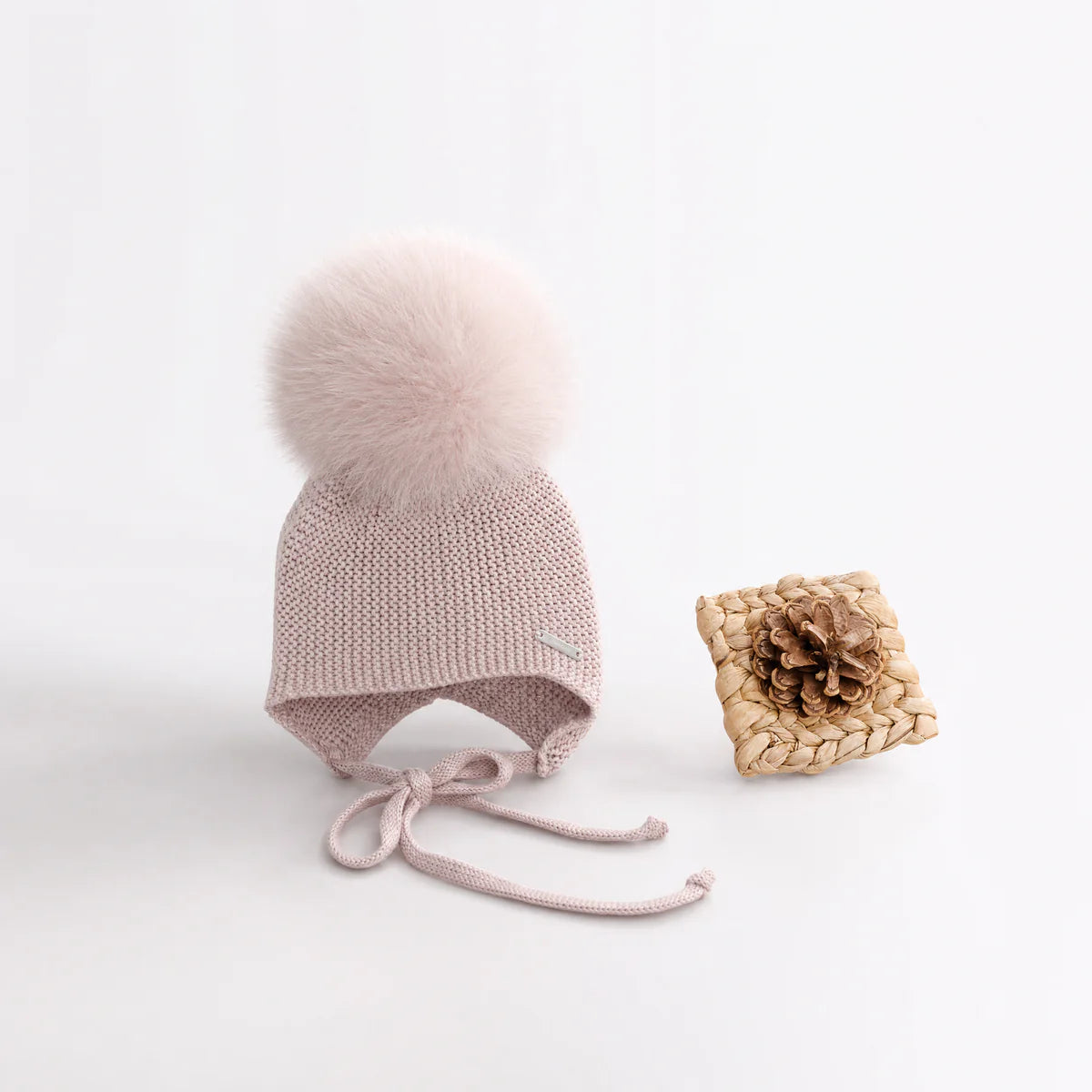 Gorro rosa vintage com pompom da Pangasa "Vintage"