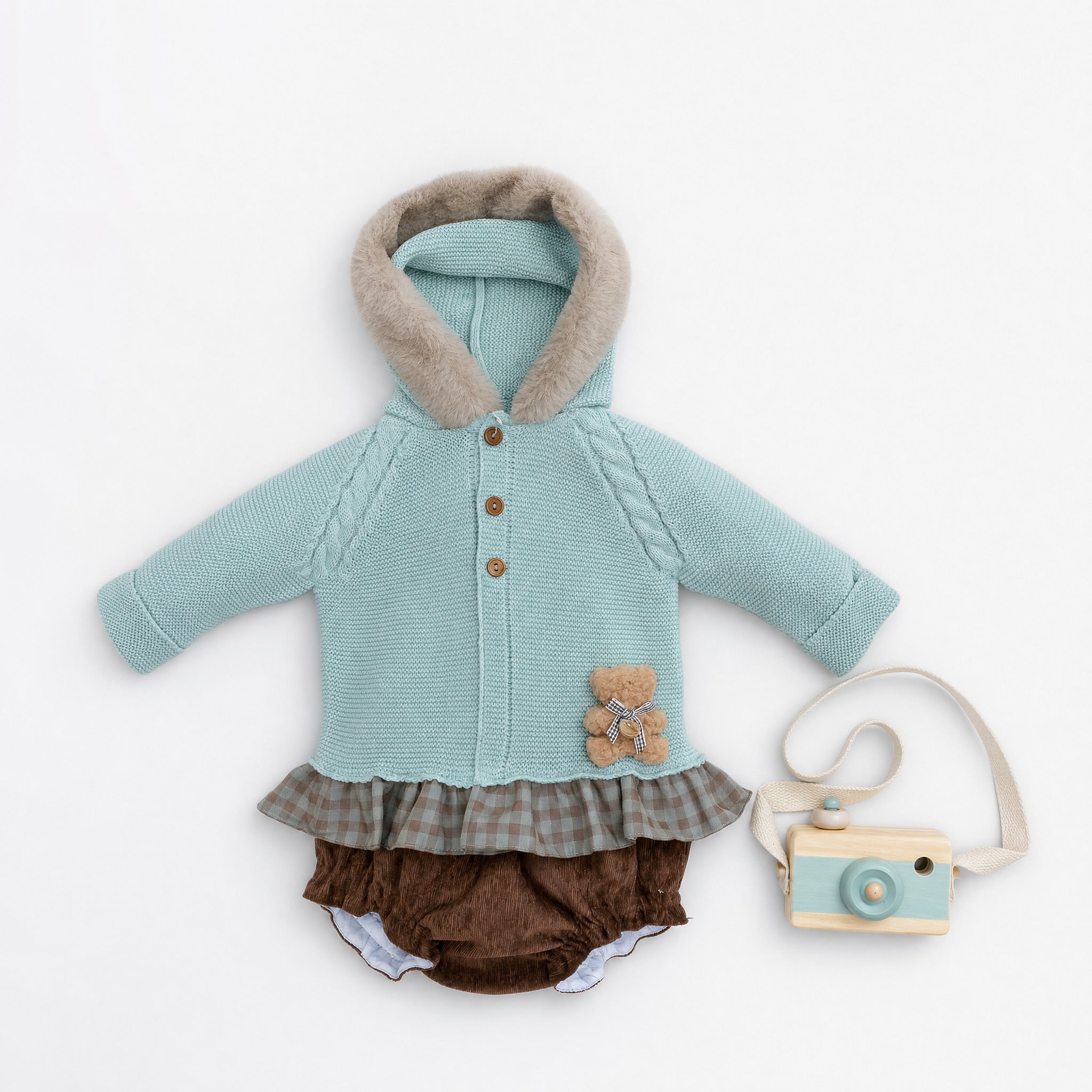 Conjunto camisola verde água e tapa fralda castanho vichy da Pangasa "Vichy mood"
