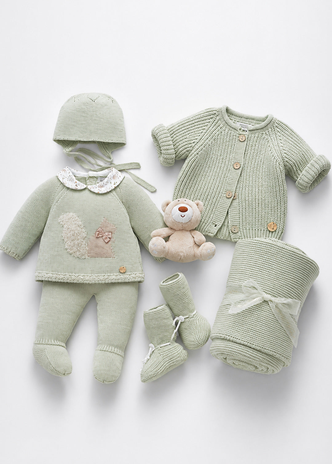 Conjunto para recém-nascido e gorro malha verde da Pangasa "Ardilla"