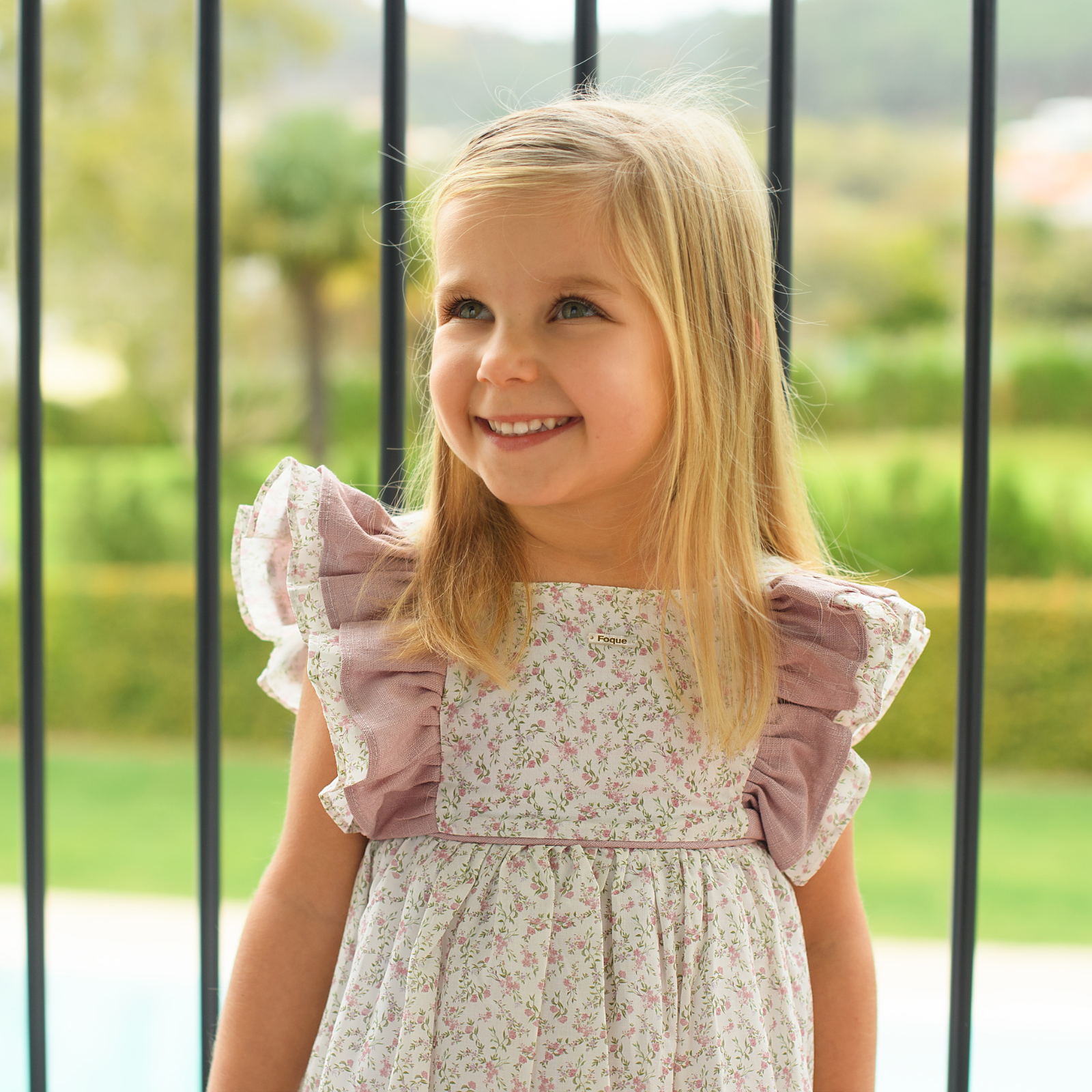Vestido estampado floral para menina da Foque "Ensueno"
