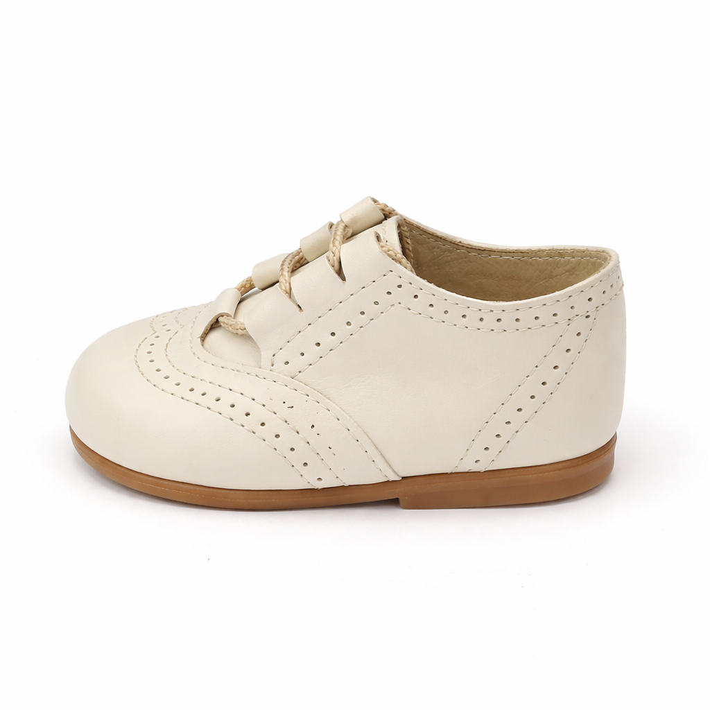 Sapatos pele com atacadores da Mania do Pé