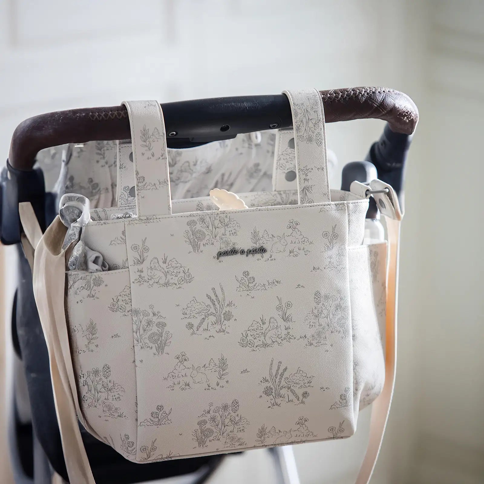Toile-de-Jouy-Cream-Bolsa-Crossbody_a