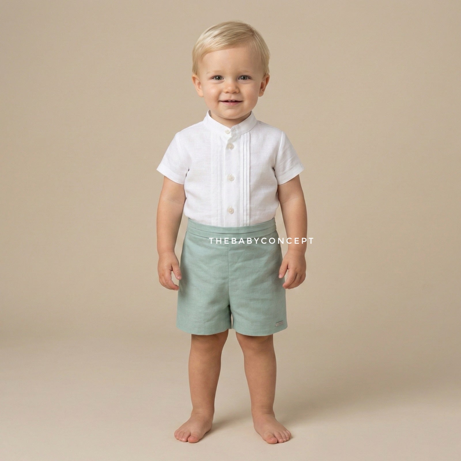 Conjunto camisa e calção em linho verde água para cerimonia da Niseret