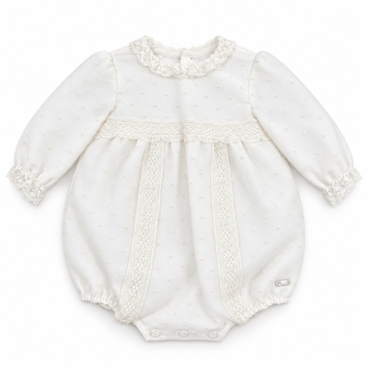 Fofo em organza cristal com plumeti bordado da Niseret