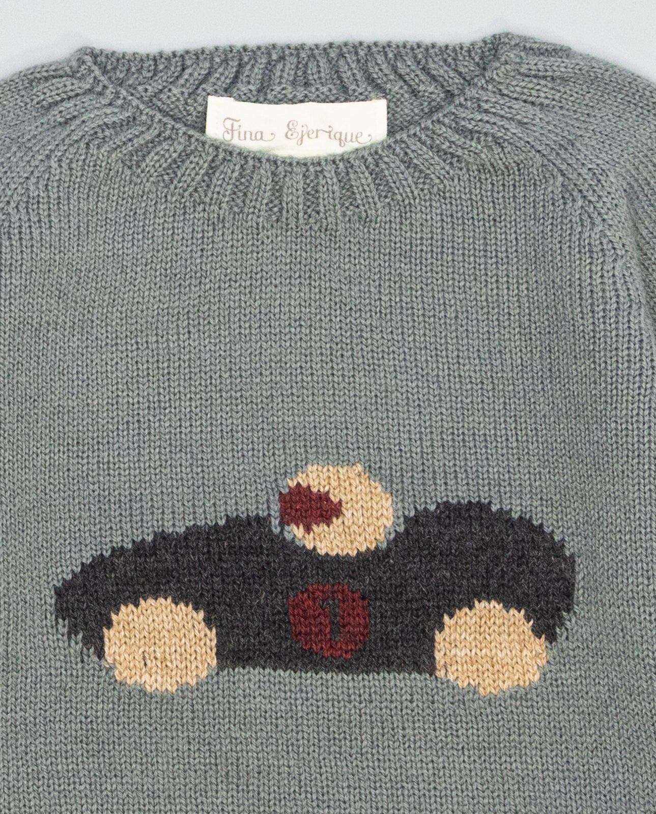 Camisola em malha cinza com estampado de carro da Fina Ejerique "Jade oak"
