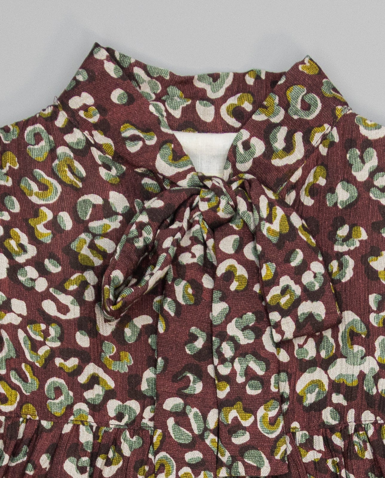 Vestido bordô estampado com laço no pescoço para menina da Fina Ejerique "Burgundy"