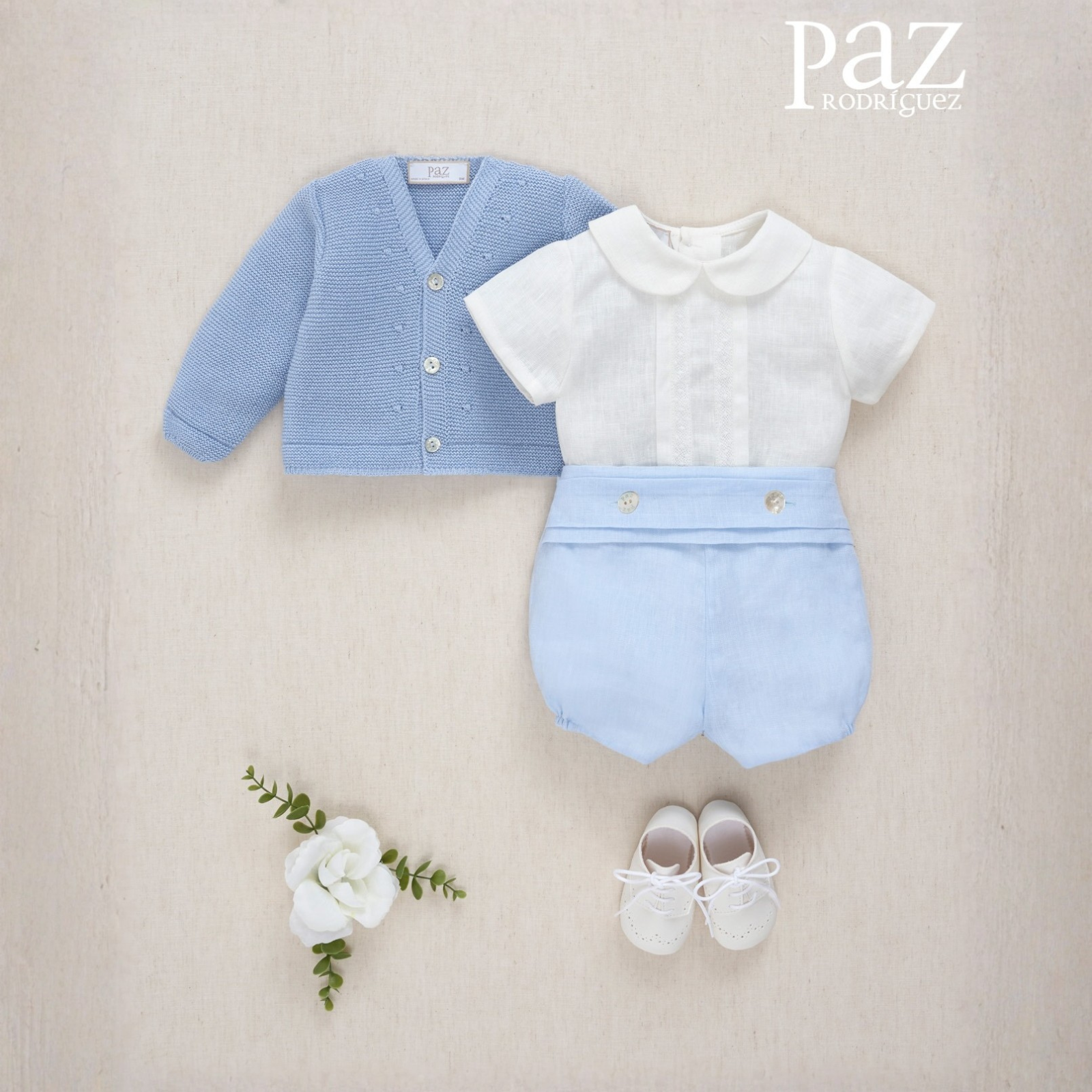 Conjunto cerimónia camisa pérola e calção azul da Paz Rodriguez "Alegra"