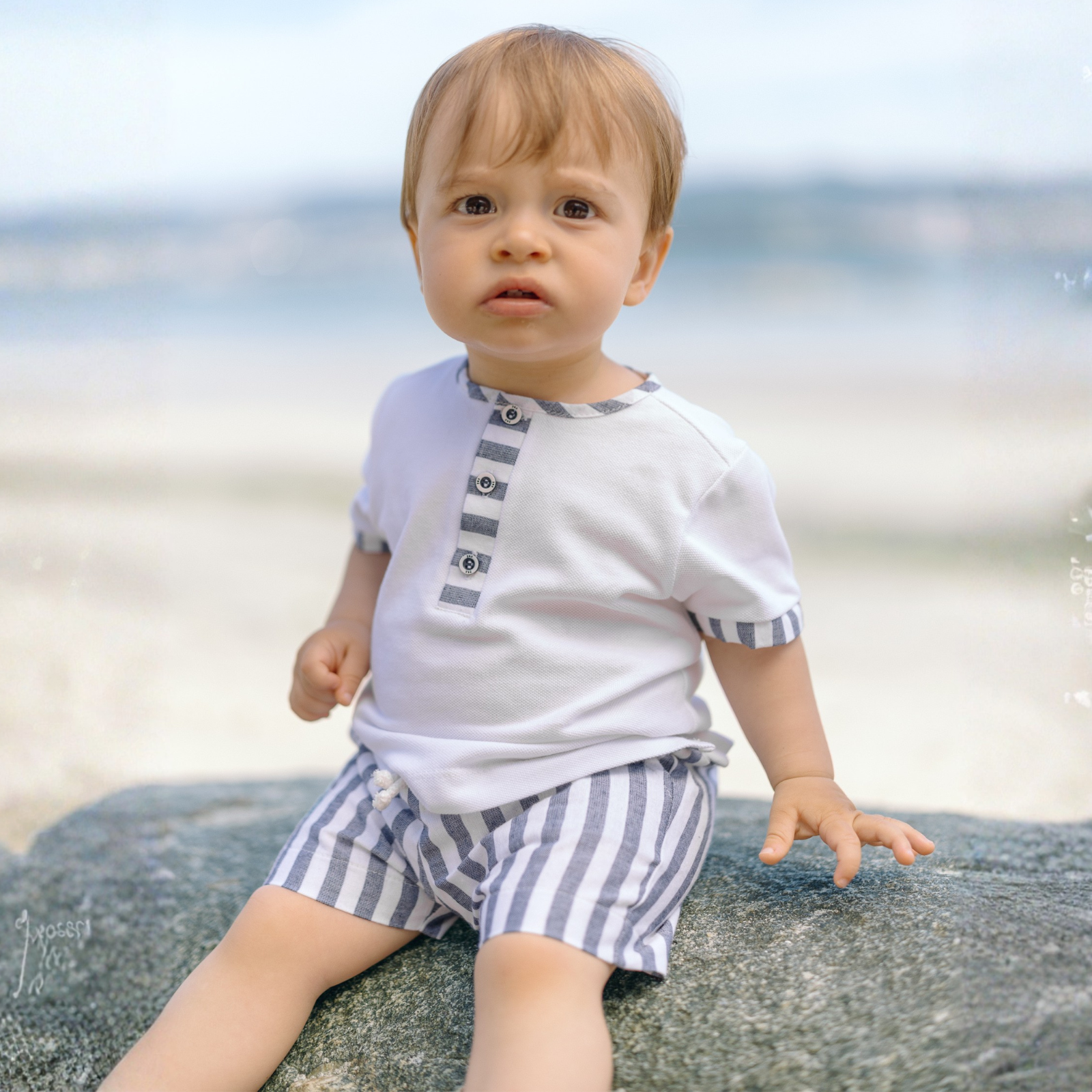 Conjunto t-shirt e calção branco e azul marinho da Paz Rodriguez "Eslora"