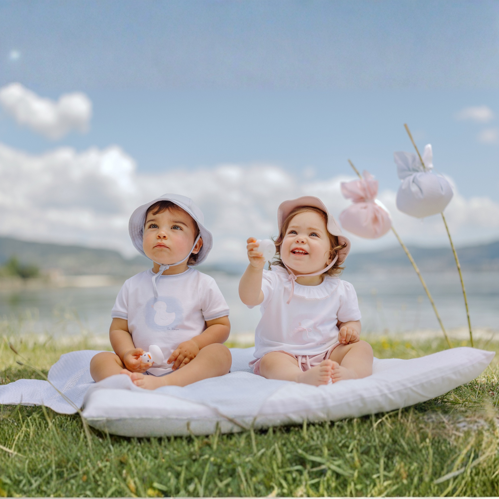 Conjunto camisola e calção azul bebé menino da Paz Rodriguez "Cua Cua"