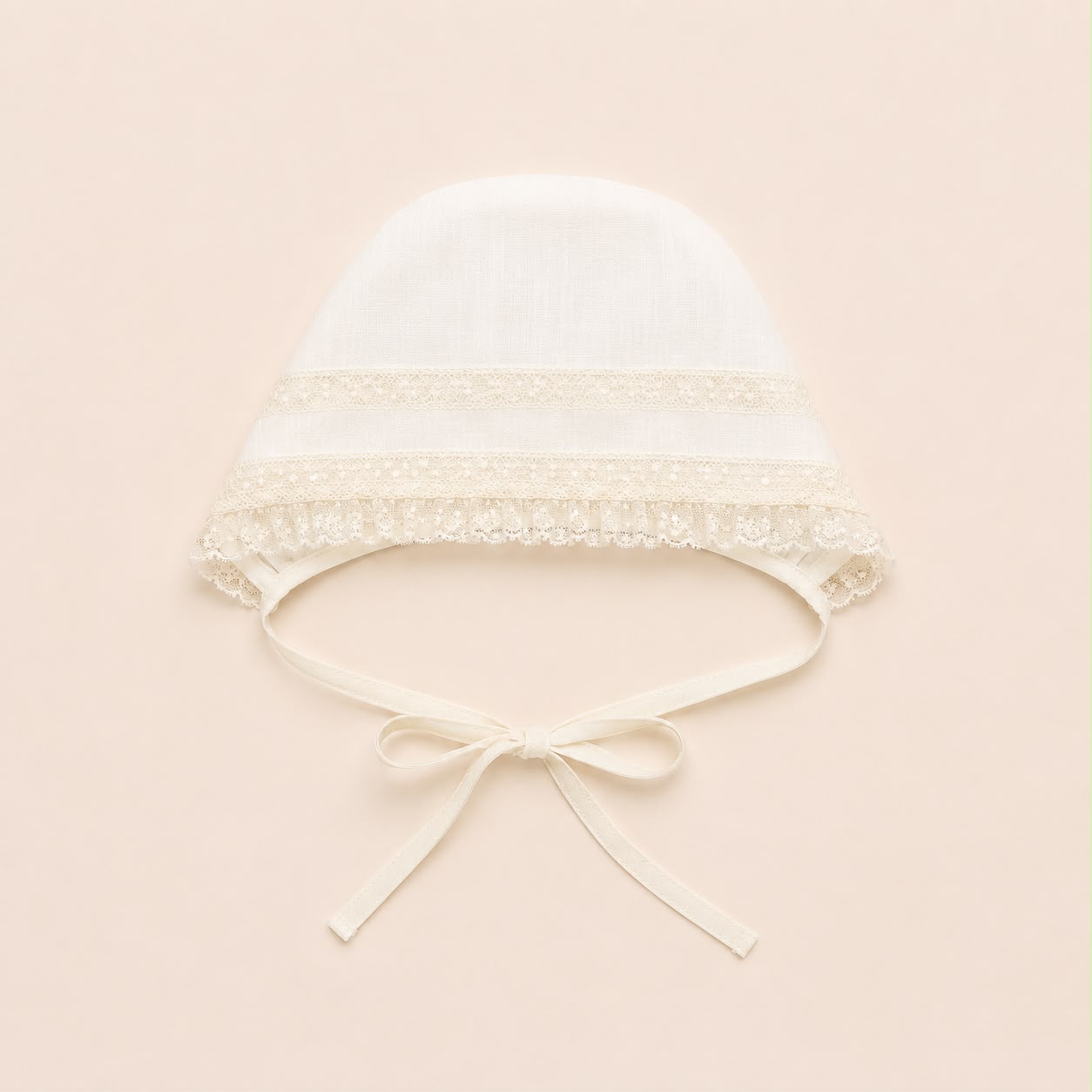 Touca de cerimónia em linho com renda da "The Baby Concept"