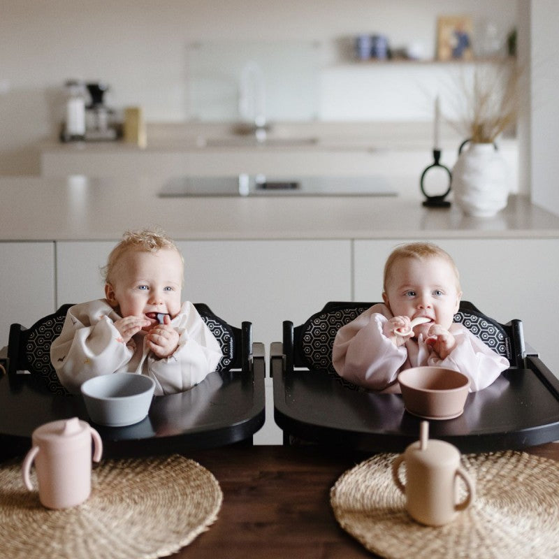 Babete com mangas da Mushie "Fog"