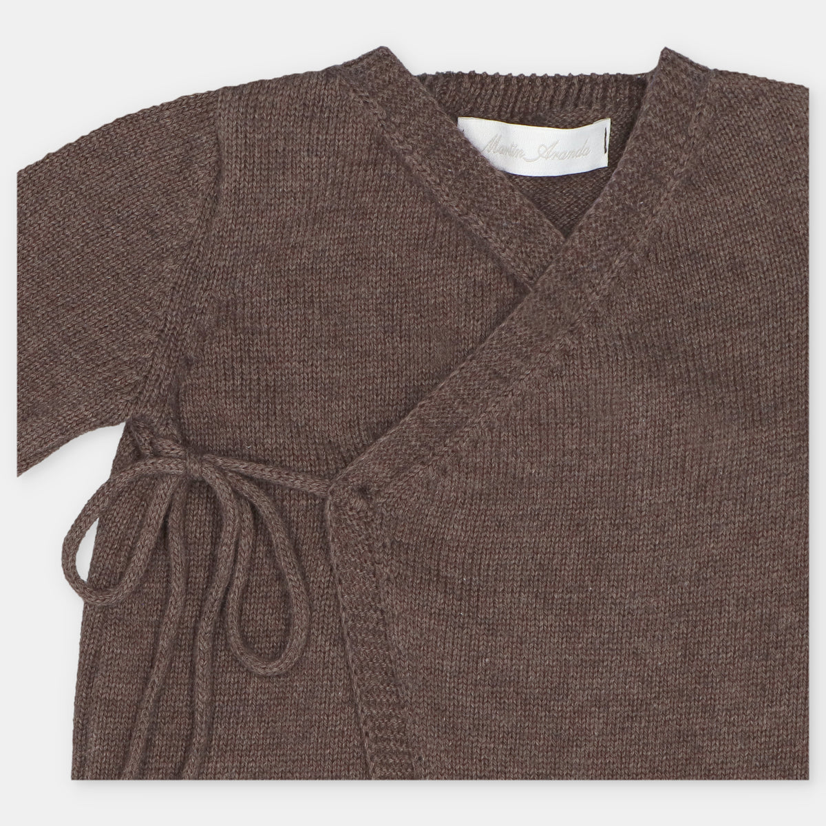 Babygrow castanho da Martín Aranda "Siero"