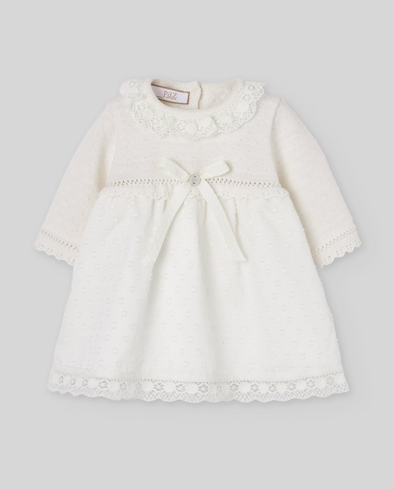 Vestido cerimonia e tapa fraldas da Paz Rodriguez "Paz"