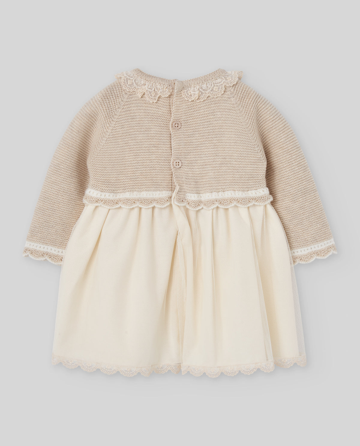 Vestido combinado e tapa fralda bege cerimónia da Paz Rodriguez "Lua"