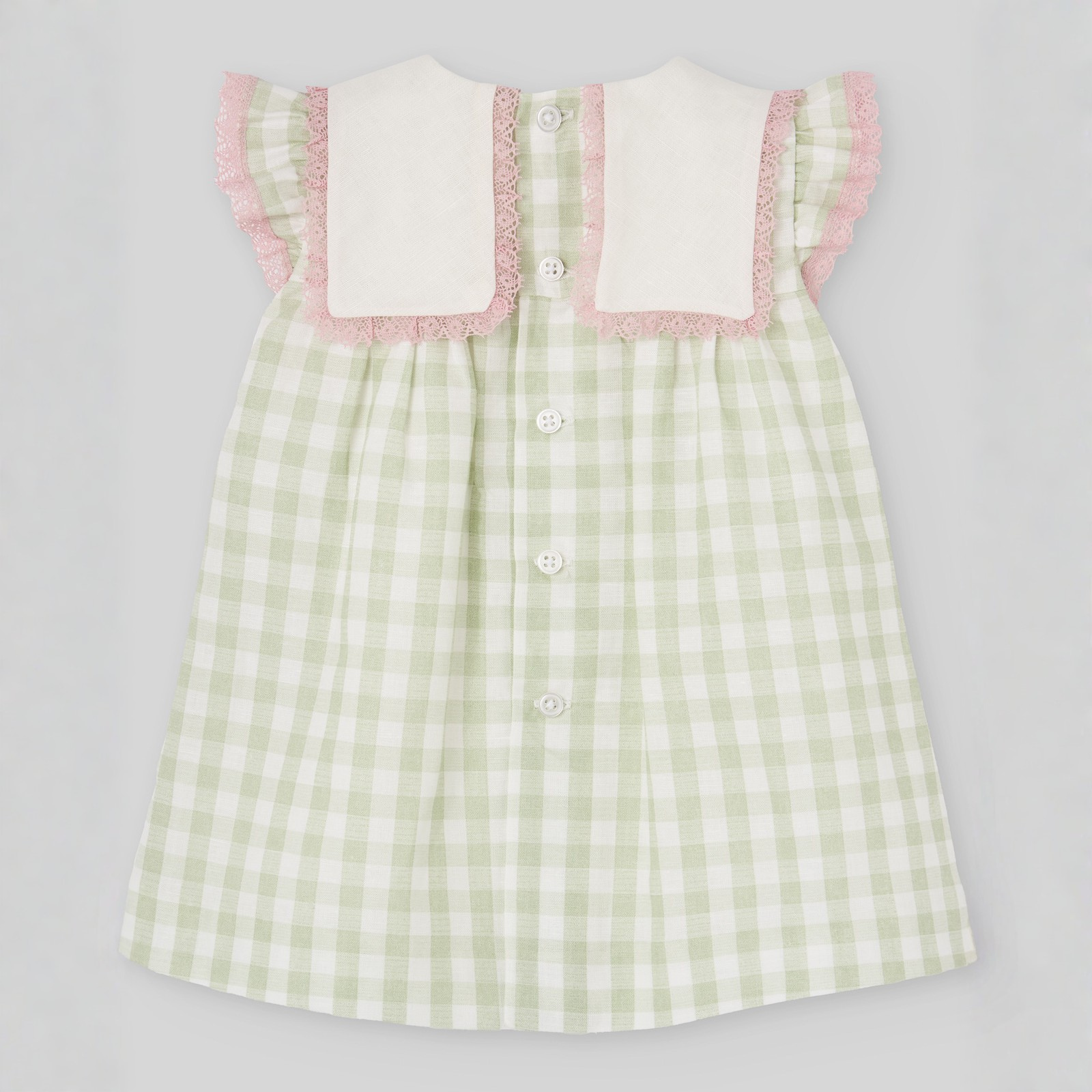 Vestido vichy verde e tapa fralda da Paz Rodriguez "Frescura"