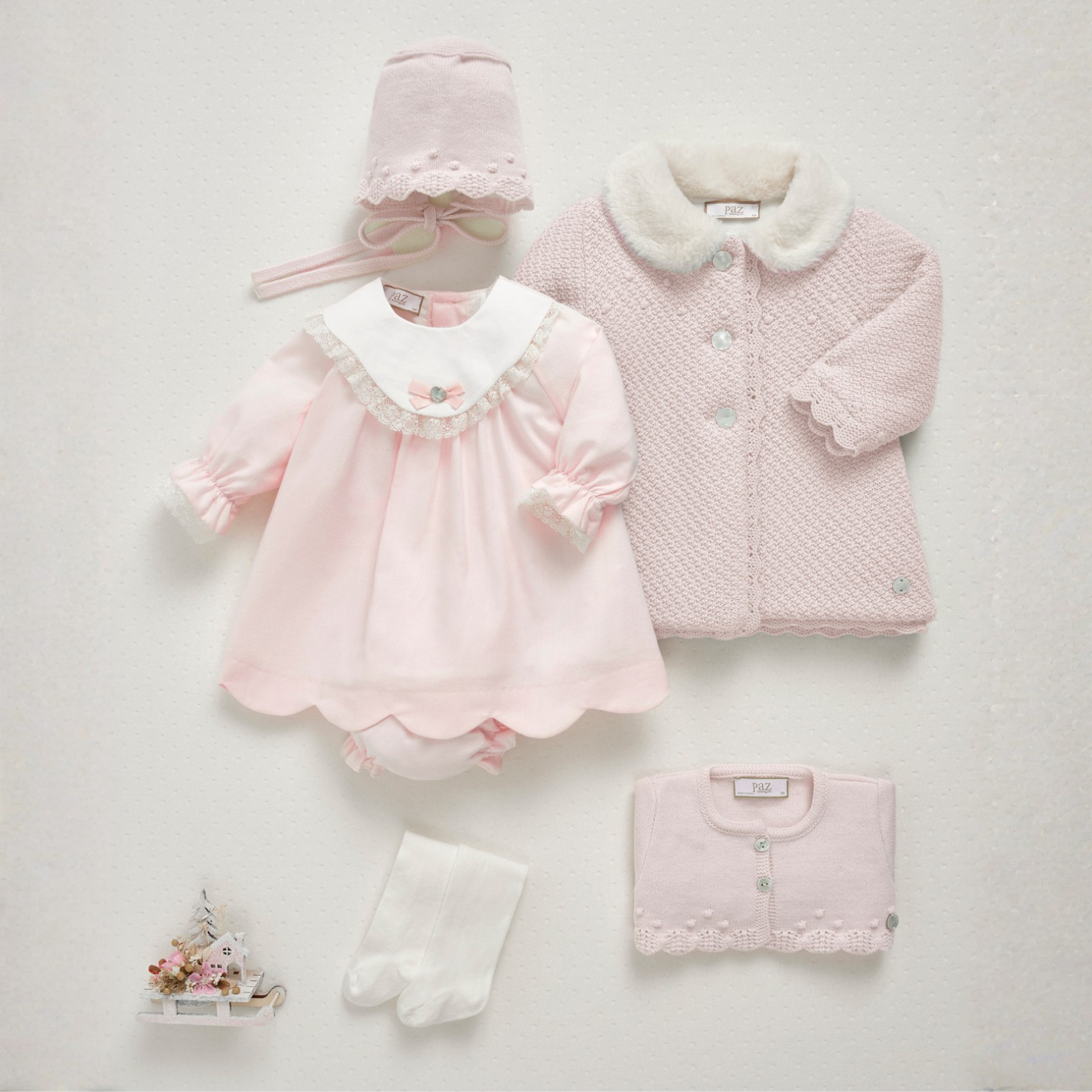 Vestido e tapa fralda rosa da Paz Rodriguez "Nai"