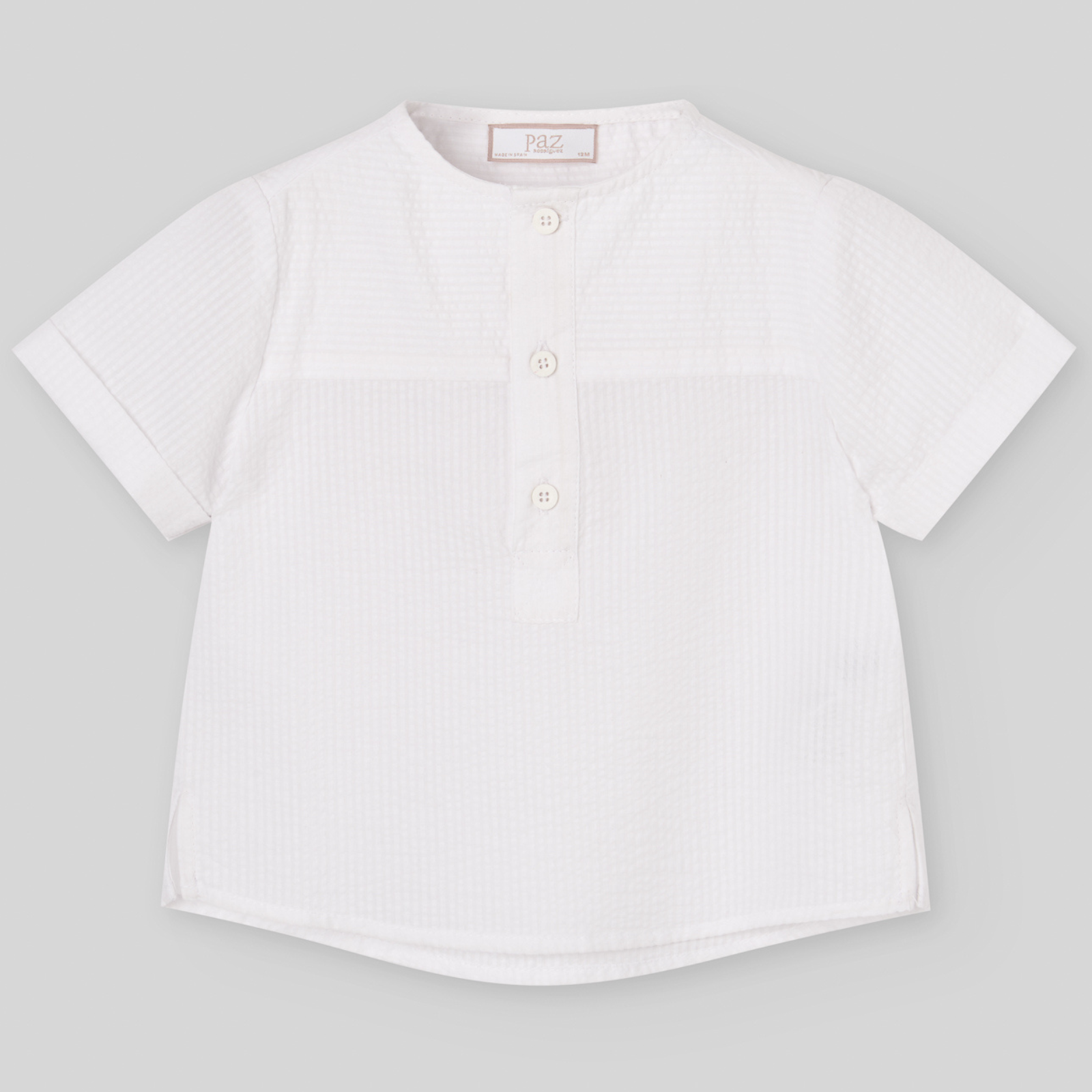 Conjunto camisa branca e calção bege da Paz Rodriguez "Frutitas"