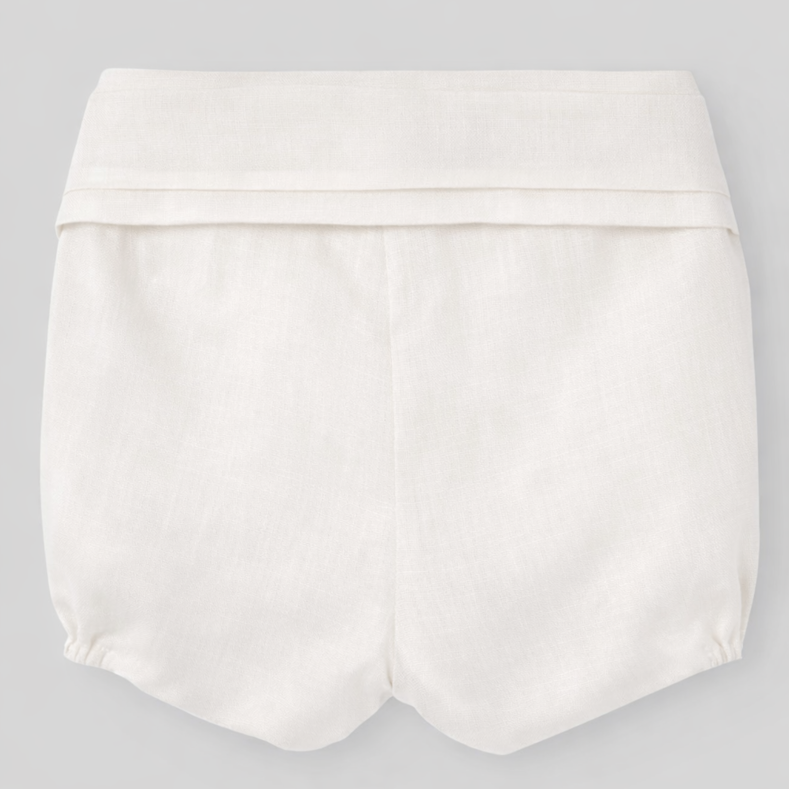 Conjunto cerimónia camisa e calção em tom pérola da Paz Rodriguez "Alegra"