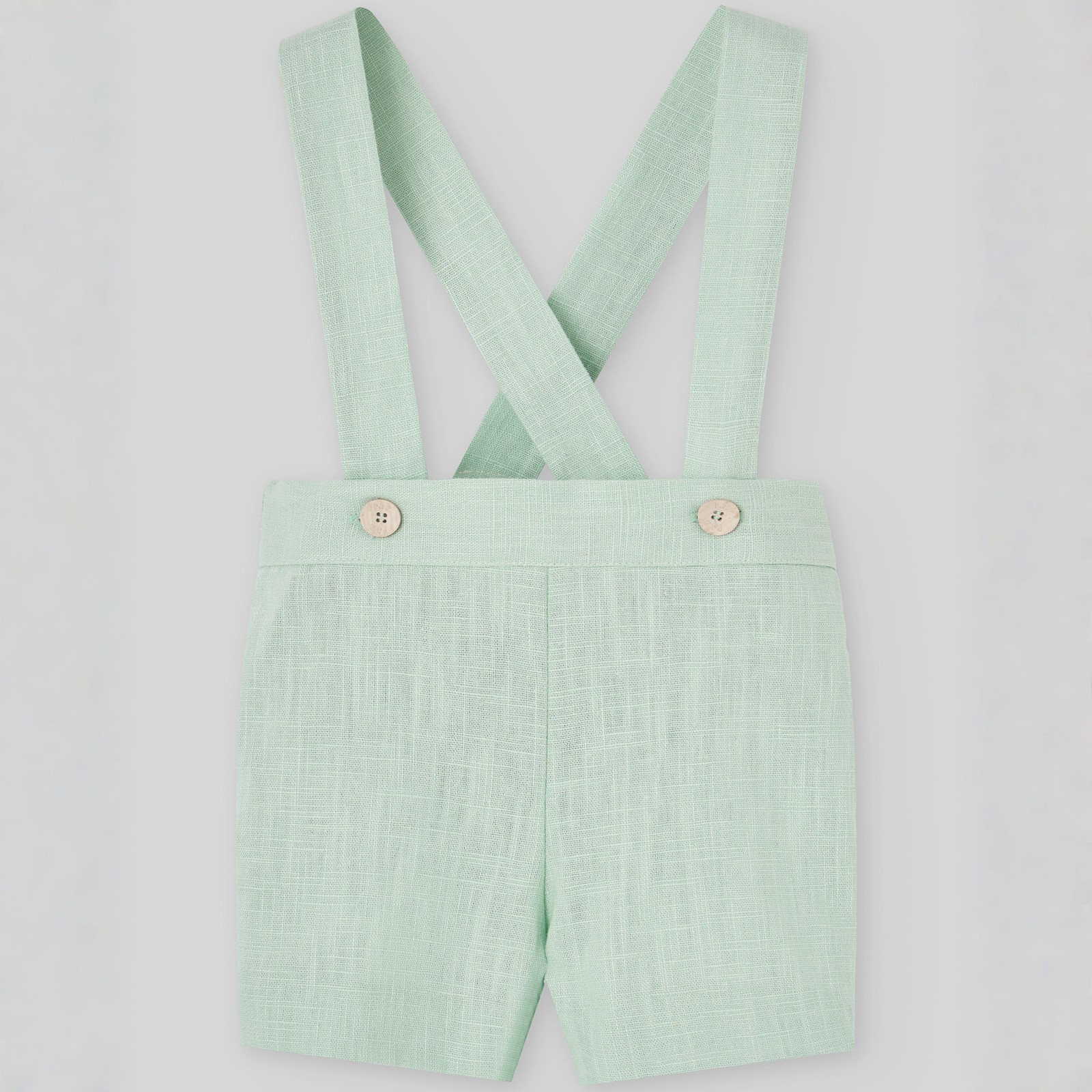 Conjunto camisa branca e calção com alças verde água da Paz Rodriguez "Cerimónia"