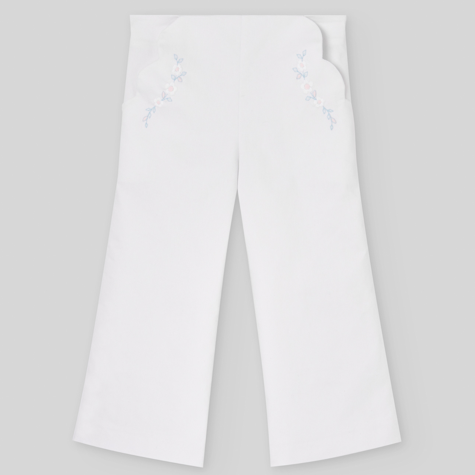 Conjunto blusa vichy azul e calça branca da Paz Rodriguez "Anade"