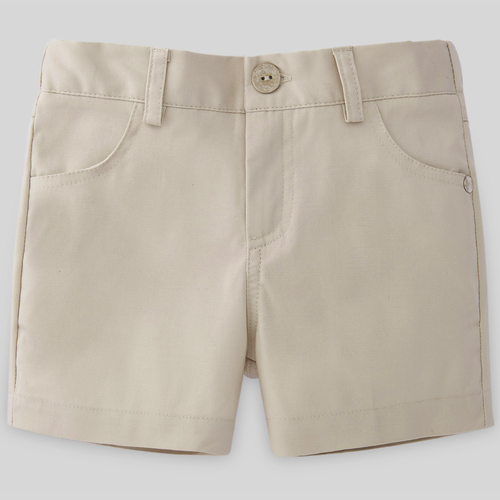 Conjunto camisa branca e calção bege da Paz Rodriguez "Frutitas"