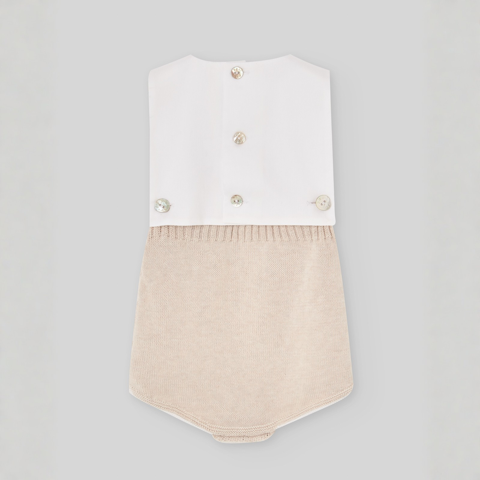 Fofo combinado bege e branco da Paz Rodriguez "Nectar"