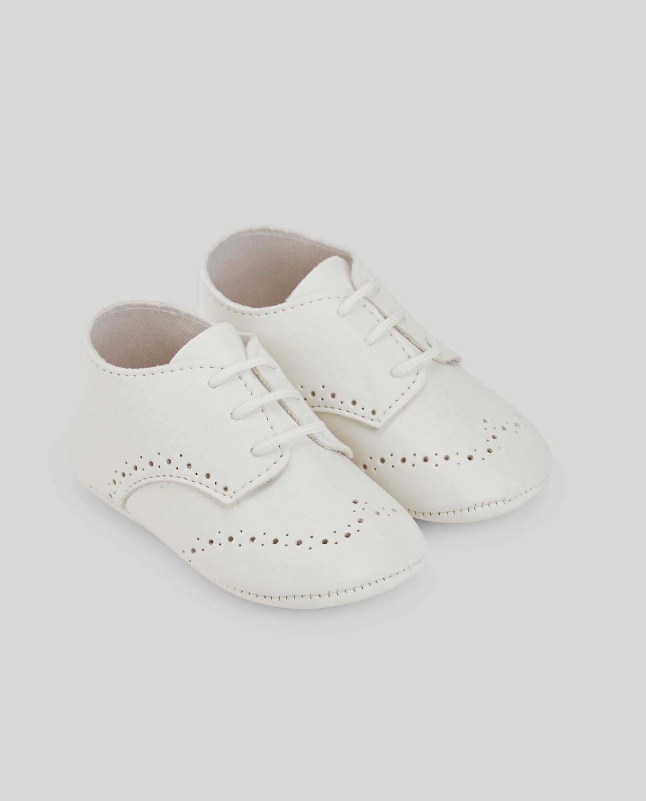 Sapatos pérola de cerimónia menino da Paz Rodriguez "Paz"