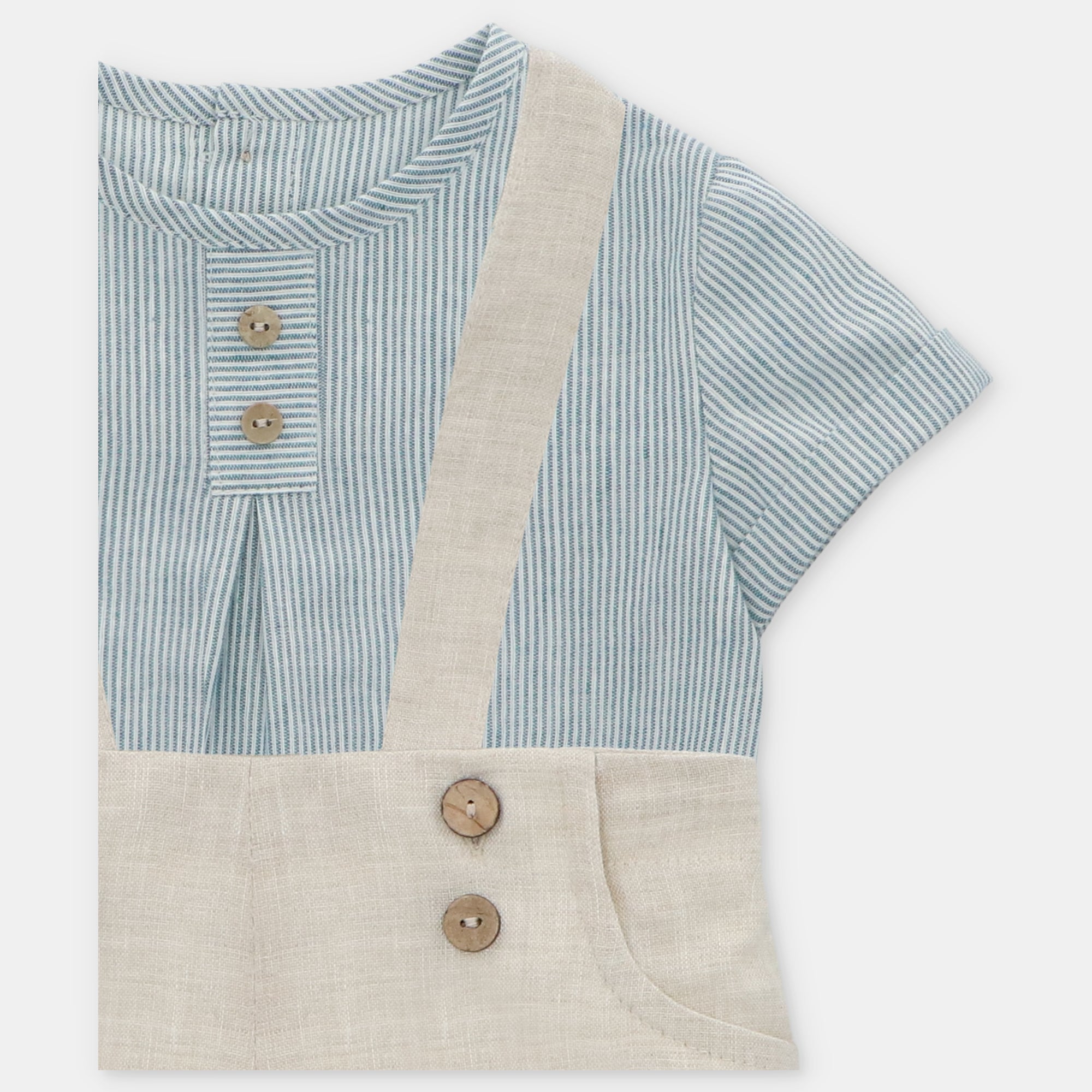 Conjunto blusa e calção bege com alças da Martín Aranda "Milton"