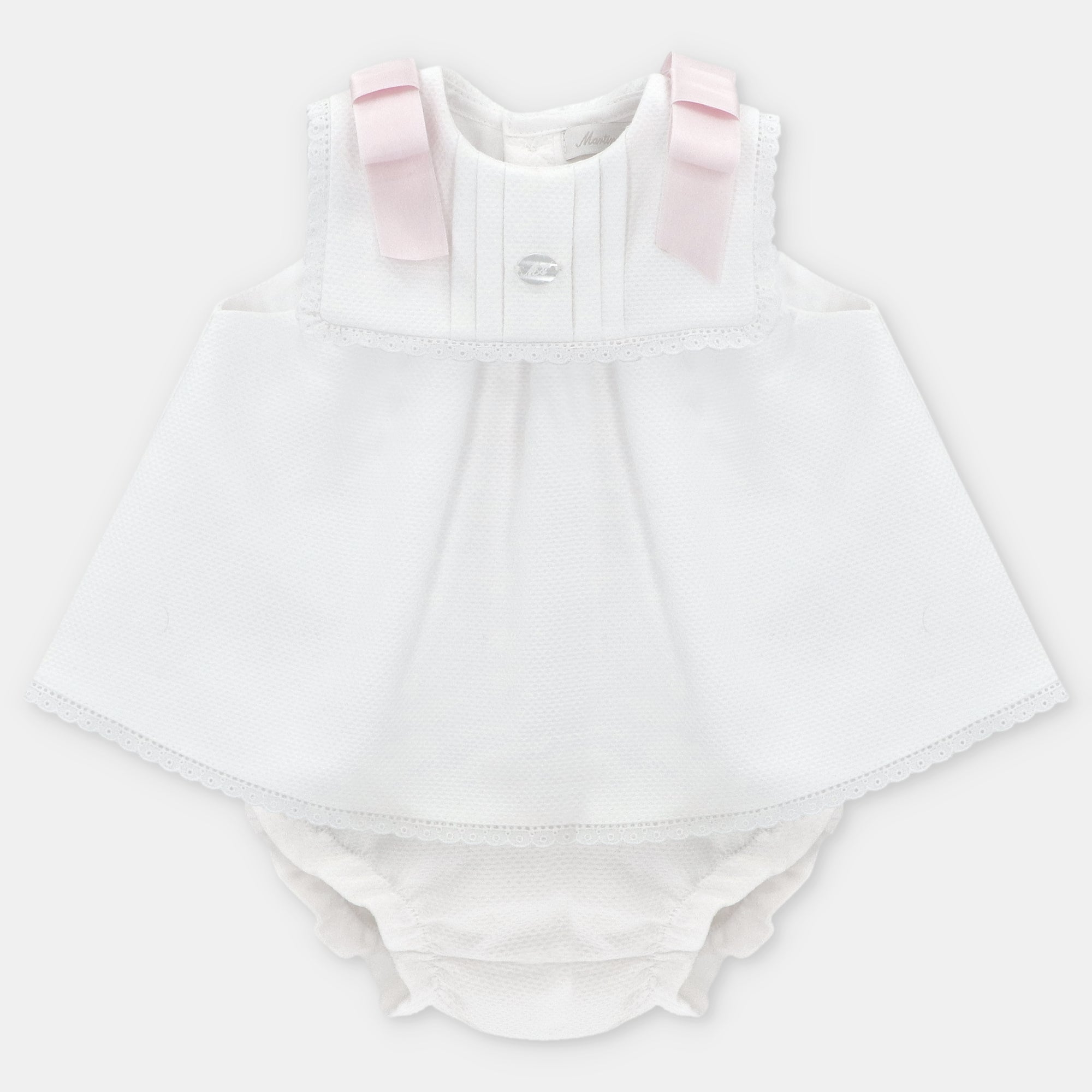 Vestido piqué branco e tapa fralda da Martín Aranda "Montreal"
