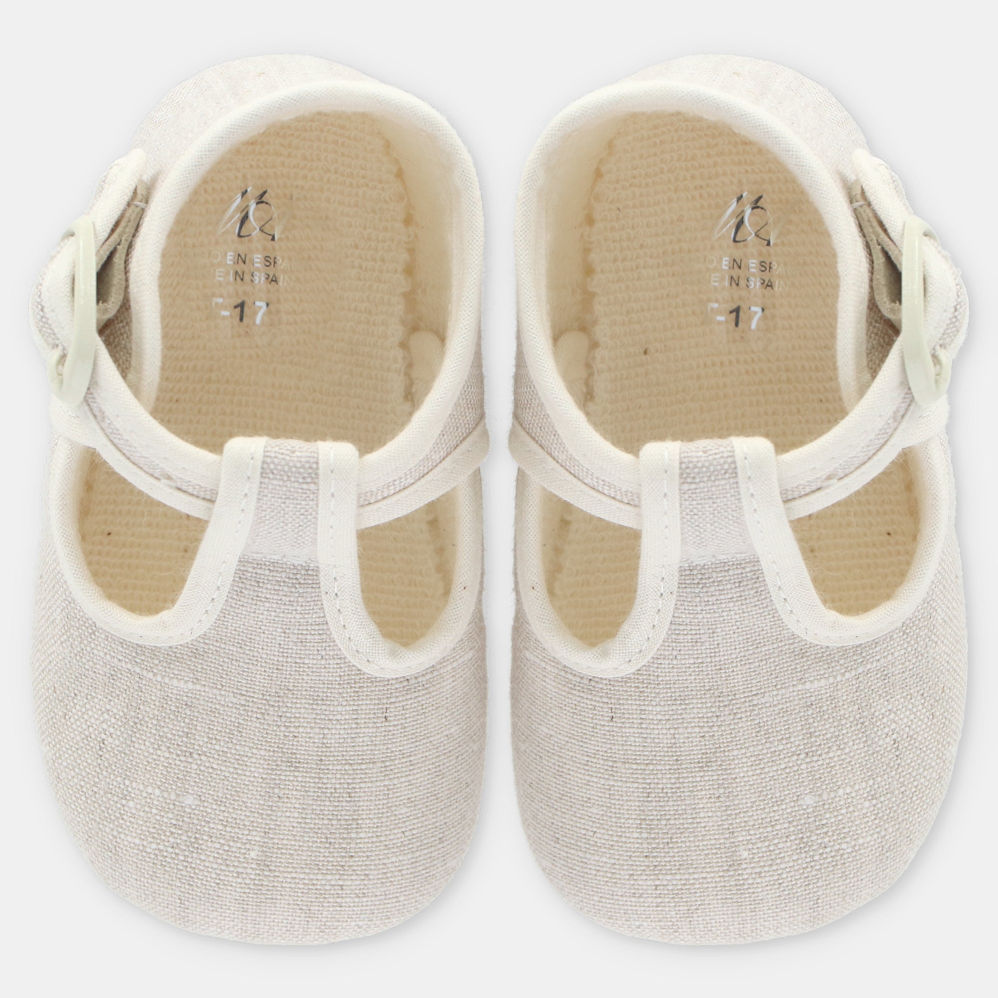 Sapatos beges sem sola para bebe da Martín Aranda "Vancouver"