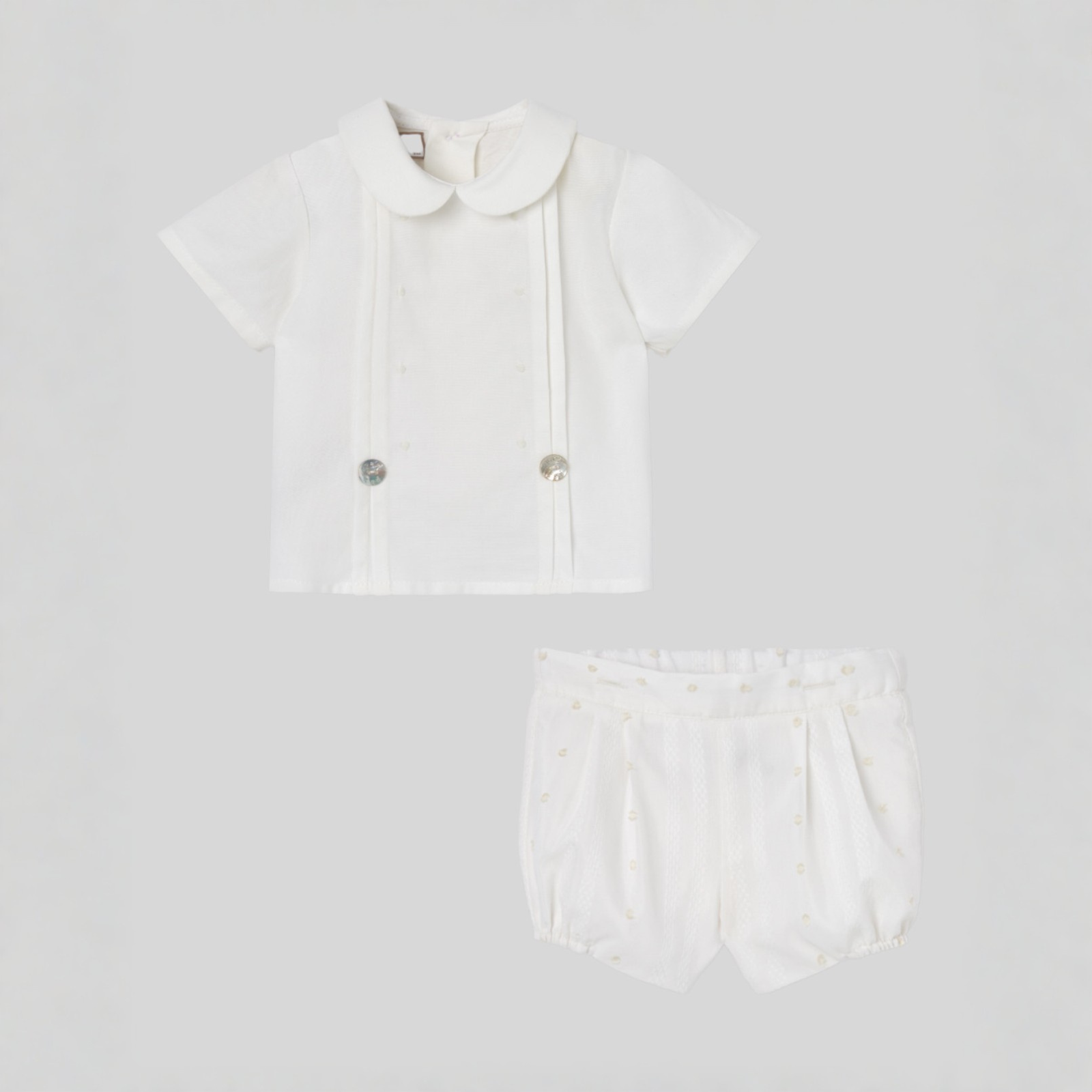 Conjunto cerimónia camisa e calção em tom pérola da Paz Rodriguez "Paz"