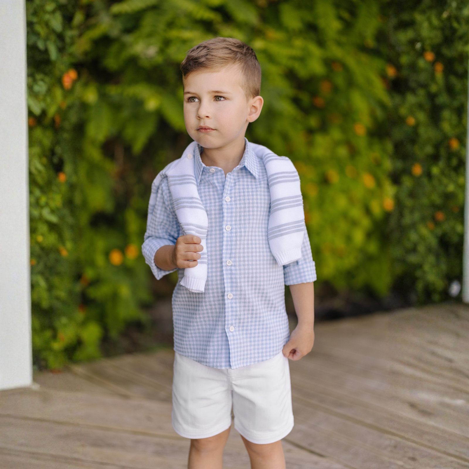 Conjunto camisa vichy azul e calção branco da Paz Rodriguez "Anade"