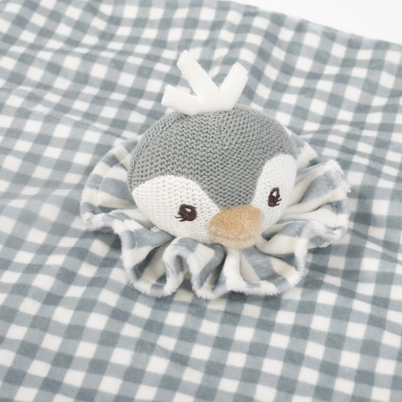 Peluche doudou Pinguim da Walking Mum "Praliné Matcha"