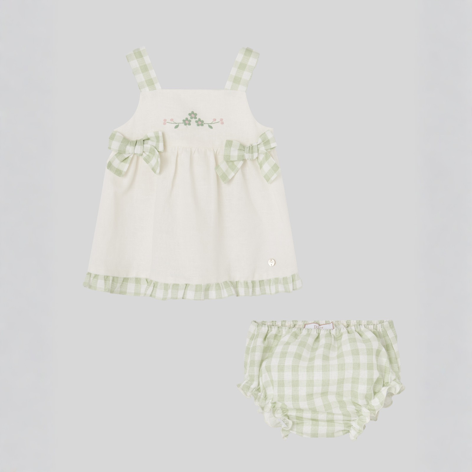 Vestido vichy verde e branco e tapa fralda da Paz Rodriguez "Frescura"