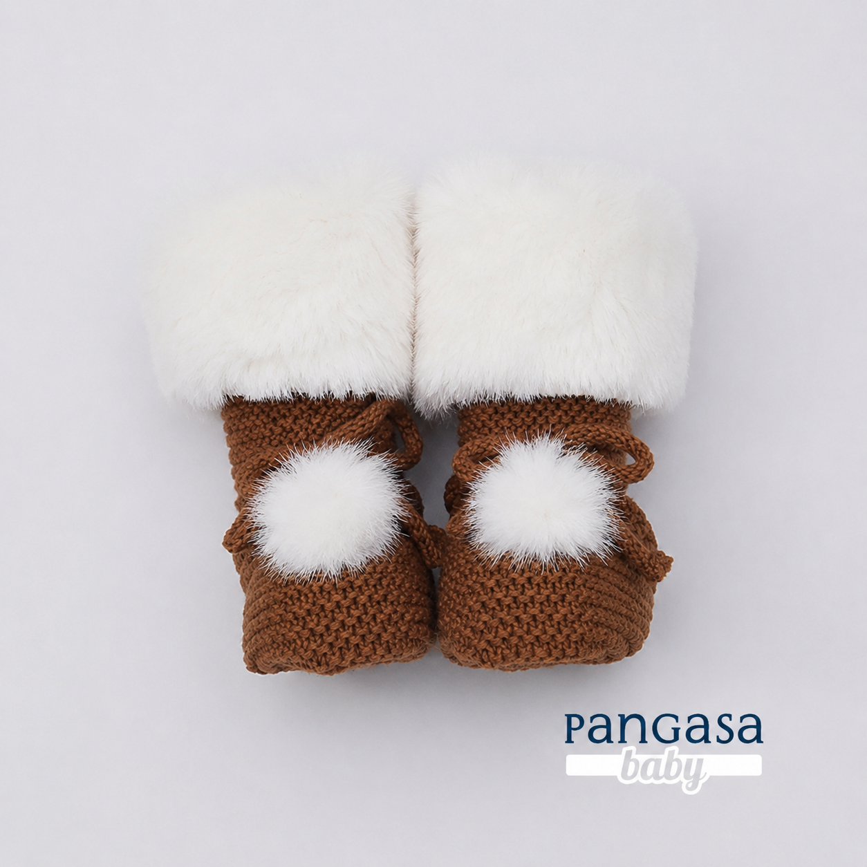 Botinhas em malha castanha com pelo polar da Pangasa "General"