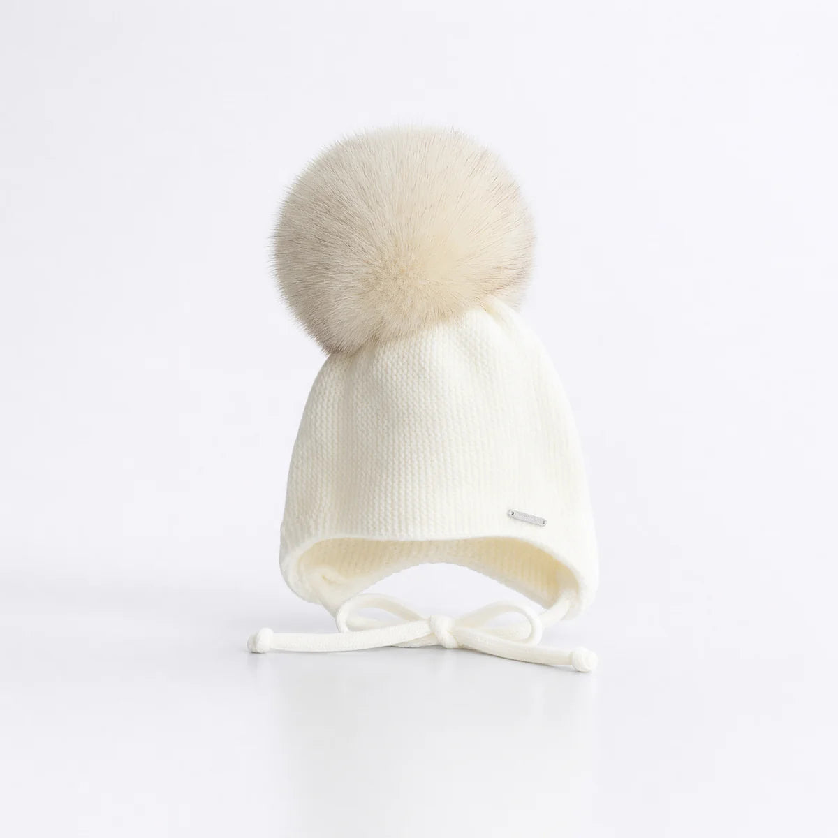 Gorro pérola com pompom da Pangasa "Luxury Pérola"