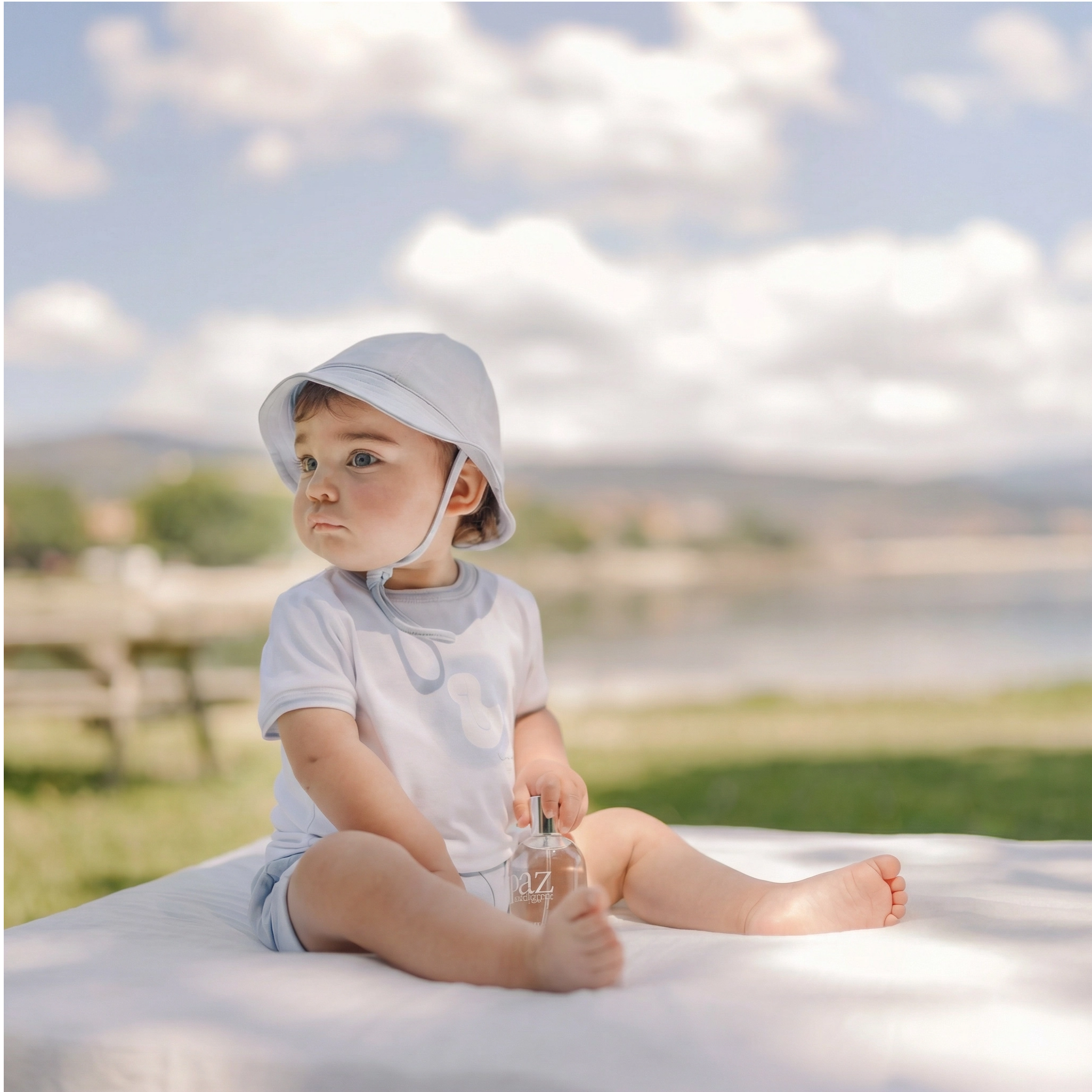 Chapéu azul da Paz Rodriguez "Cua Cua"