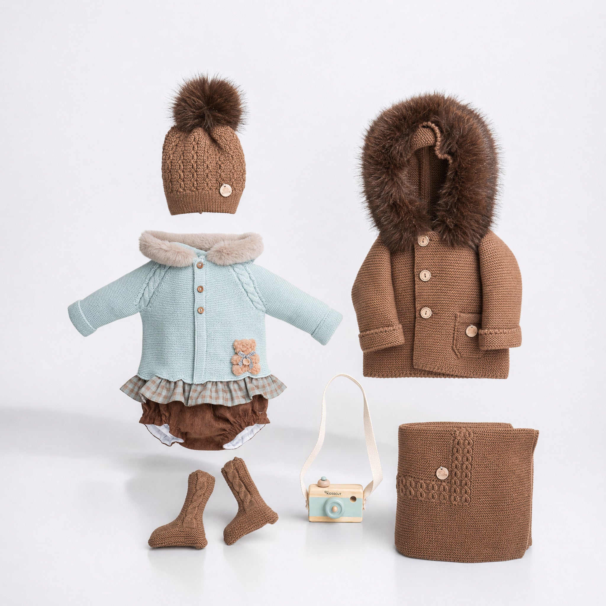 Conjunto camisola verde água e tapa fralda castanho vichy da Pangasa "Vichy mood"