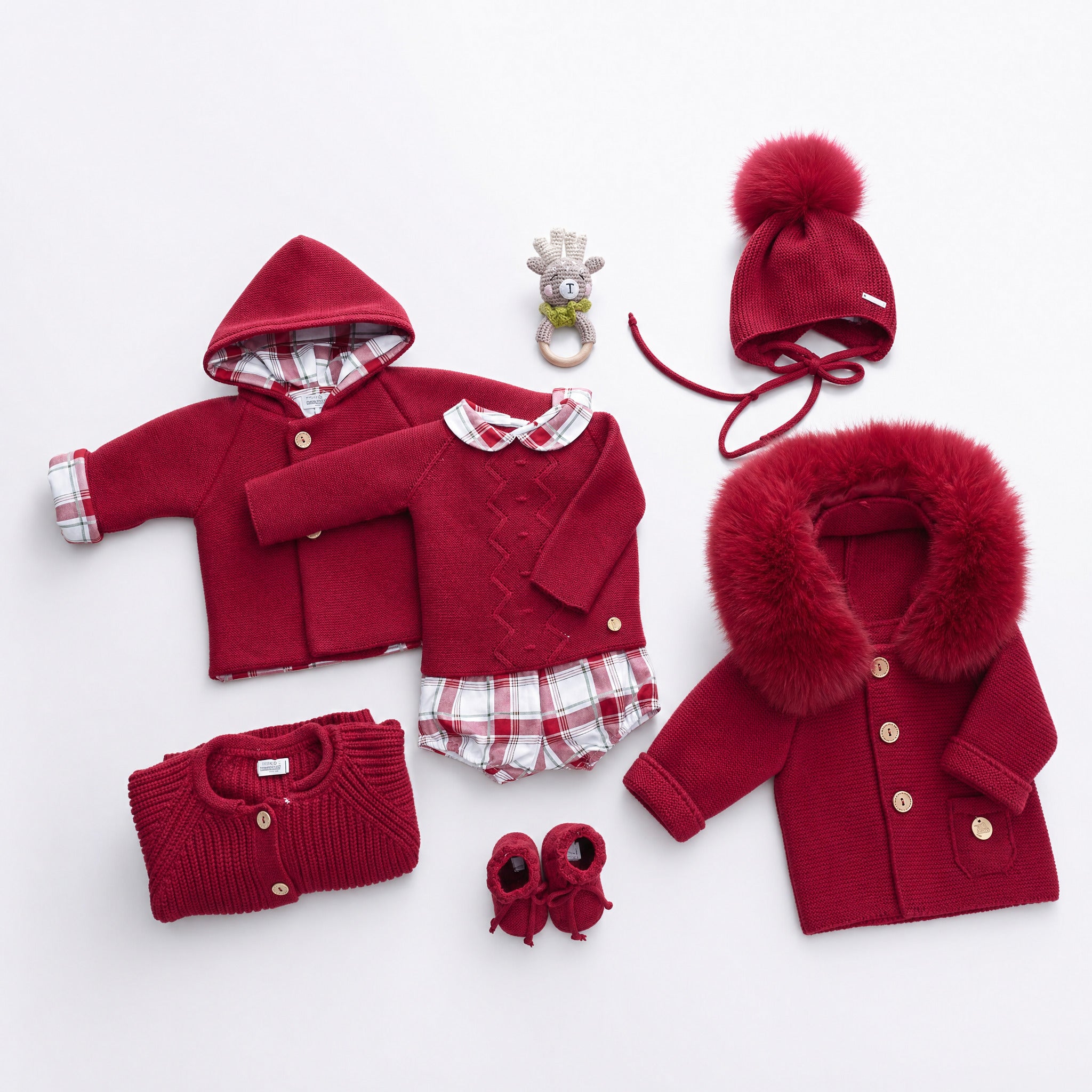 Conjunto camisola grená e tapa fraldas xadrez da Pangasa "Cherry"