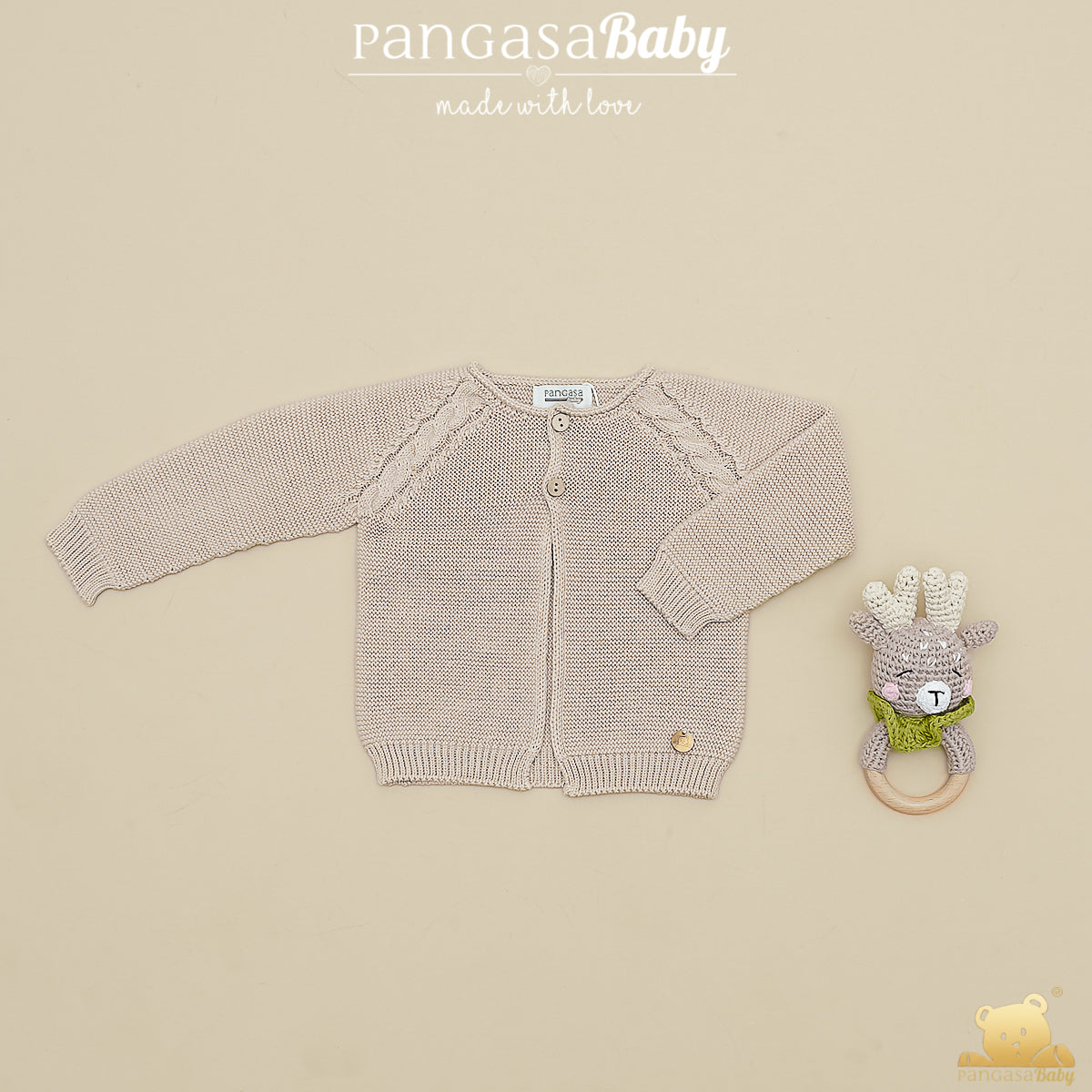 Casaco em malha camel com ochos da Pangasa "Basic"